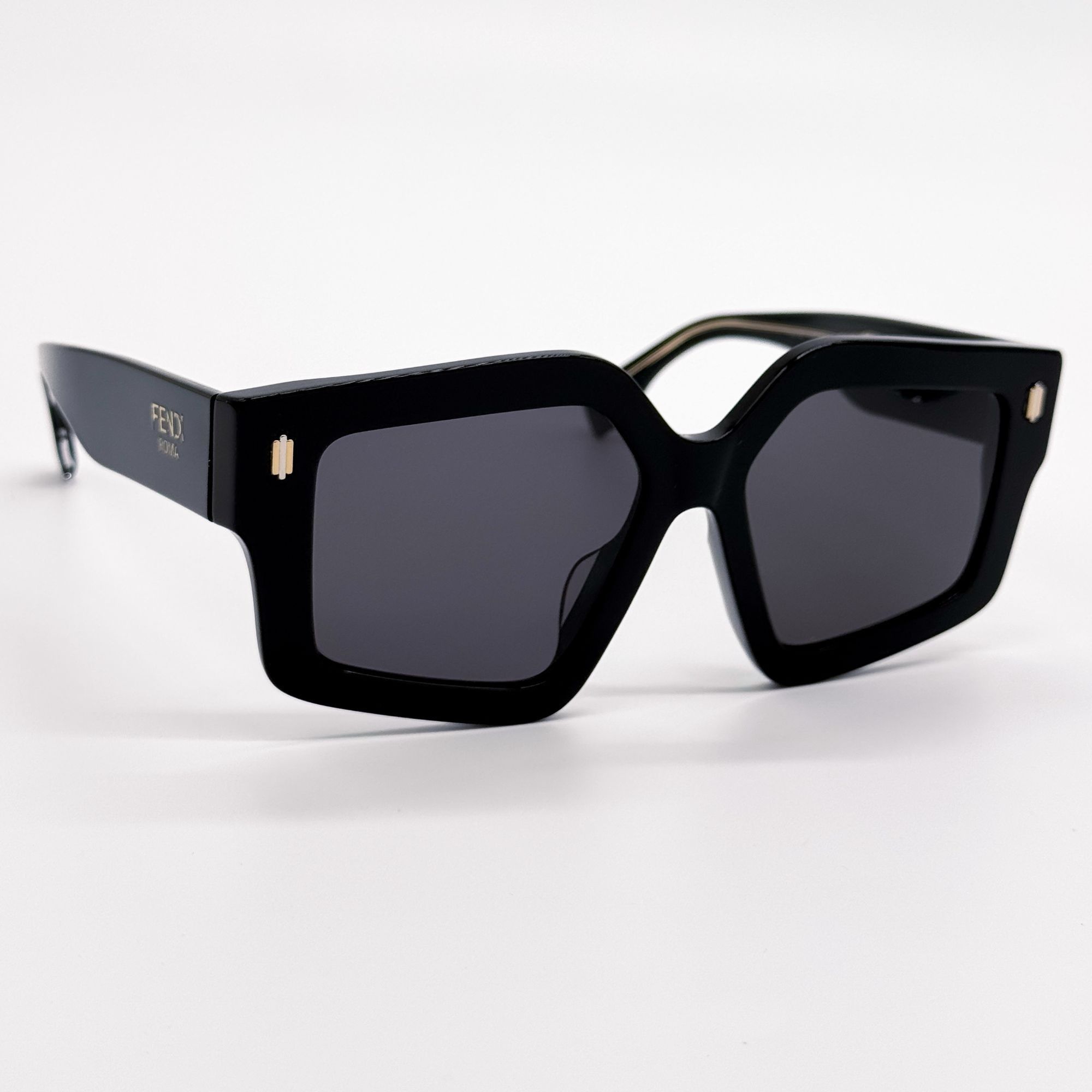 Fendi NEW FE40162F 01A GEOMETRIC WOMEN SUNGLASSES FENDI Size ONE SIZE - 9 Thumbnail