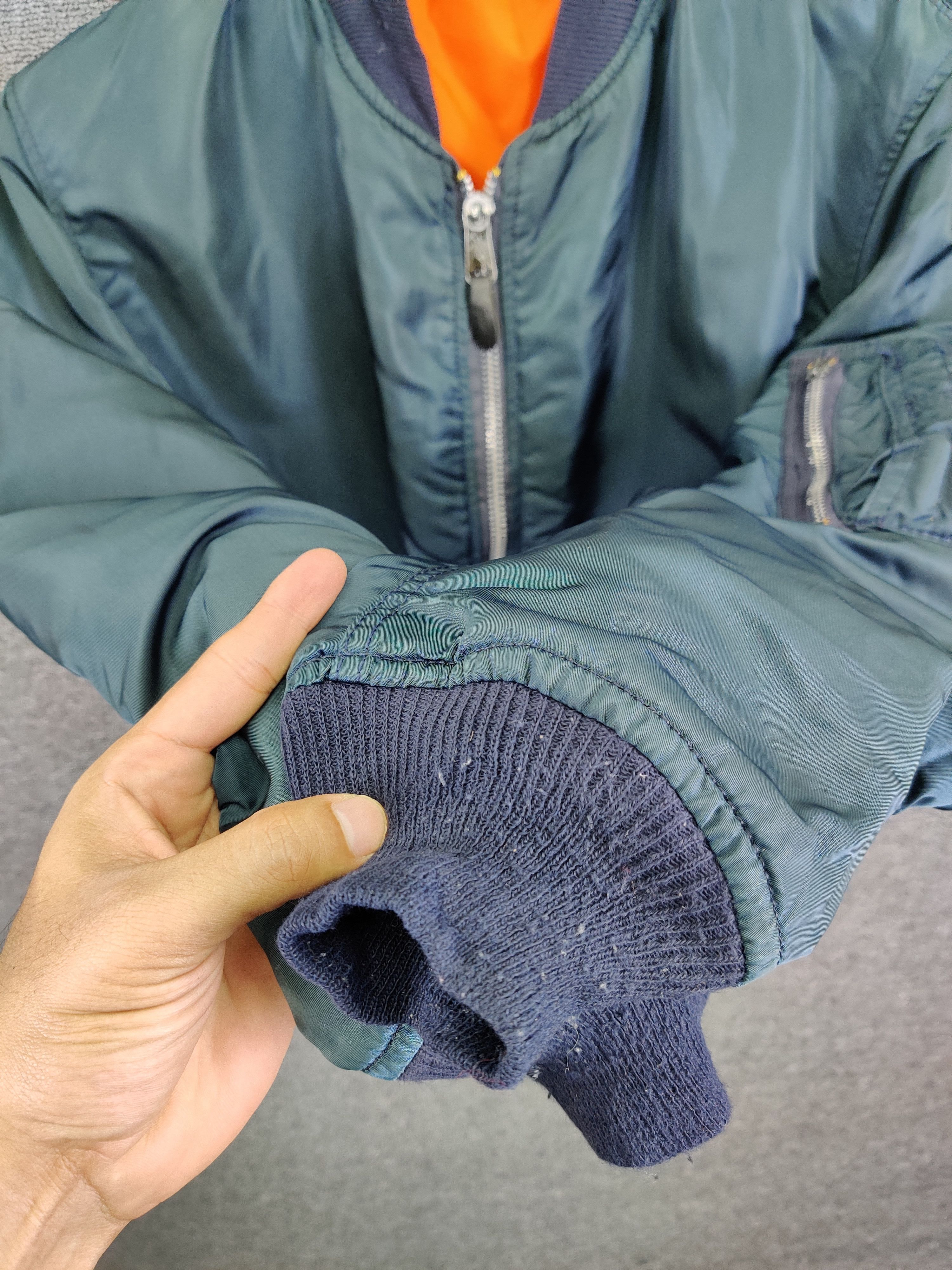 Alpha Industries Vintage 90s Alpha Industries MA-1 Flight Bomber Jacket Size US L / EU 52-54 / 3 - 11 Thumbnail