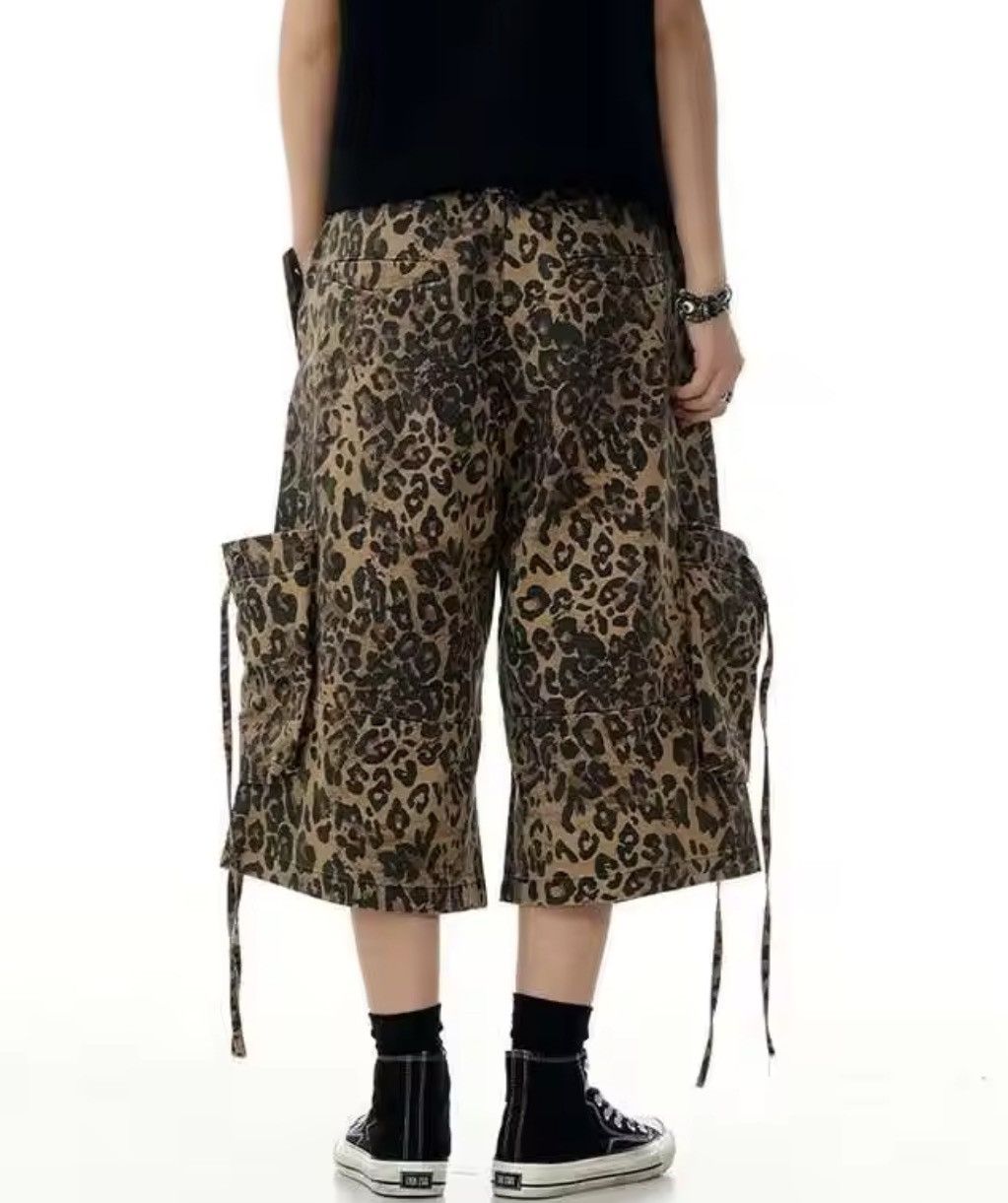 Other Leopard Print Long Wide Cargo Jorts, Baggy Shorts Size US 30 / EU 46 - 2 Thumbnail