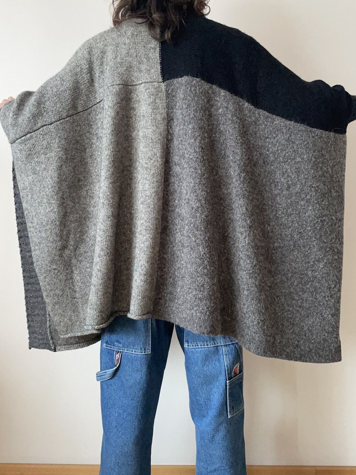Adidas × Y-3 × Yohji Yamamoto Y-3 Yohji Yamamoto Alpaca Wool Colorblock Poncho Sweater Size US M / EU 48-50 / 2 - 5 Thumbnail