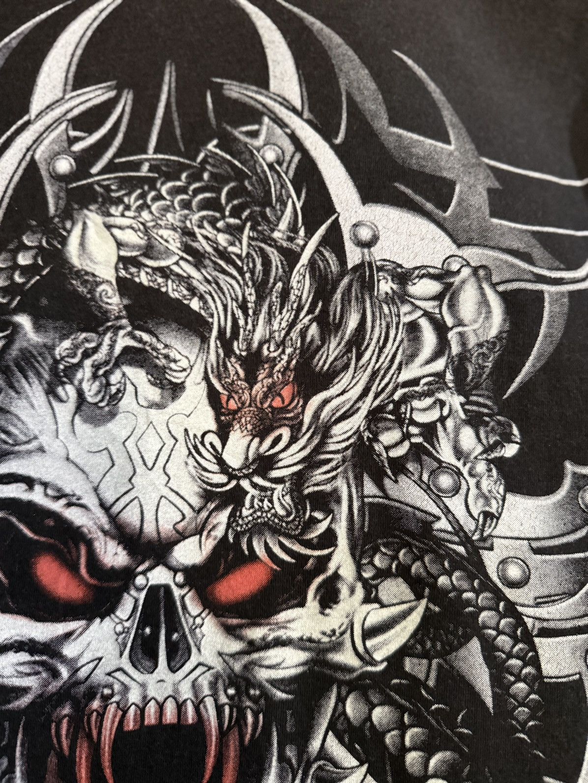 Vintage Thrashed Vintage 90s Graphics Skulls Dragon Backhit Faded T Size US XL / EU 56 / 4 - 11 Thumbnail
