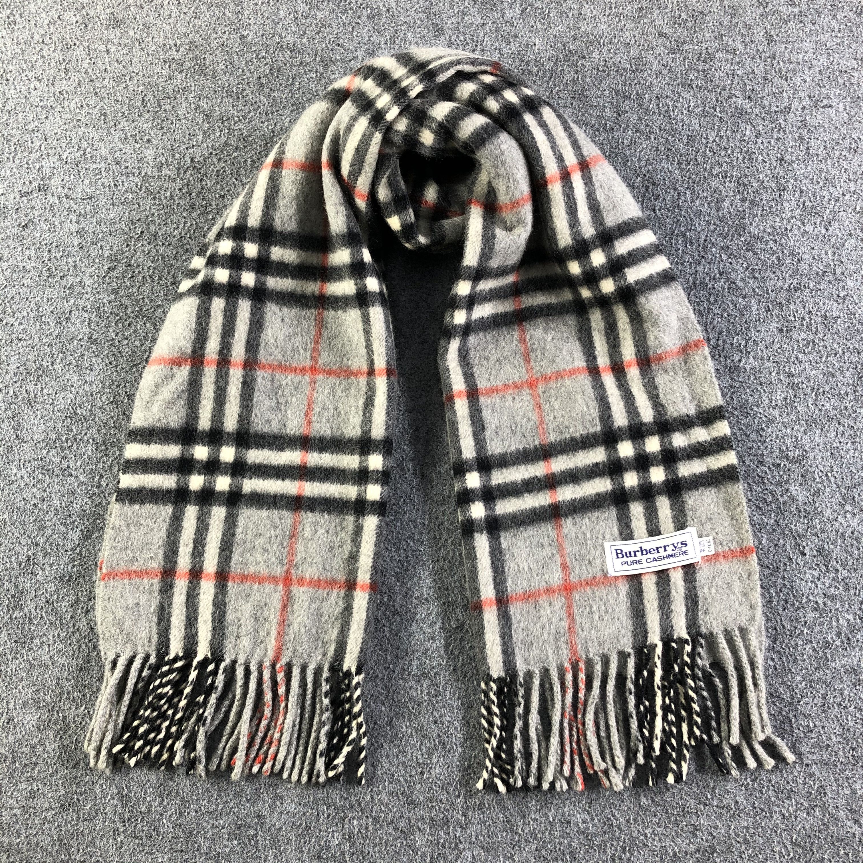 Burberry Burberrys Pure Cashmere Scarf / Muffler / Neckwear P091 Size ONE SIZE - 1 Thumbnail