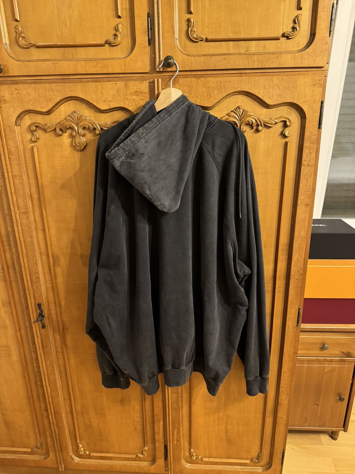 Balenciaga Balenciaga College 1917 Washed Grey Hoodie Size US XL / EU 56 / 4 - 2 Thumbnail