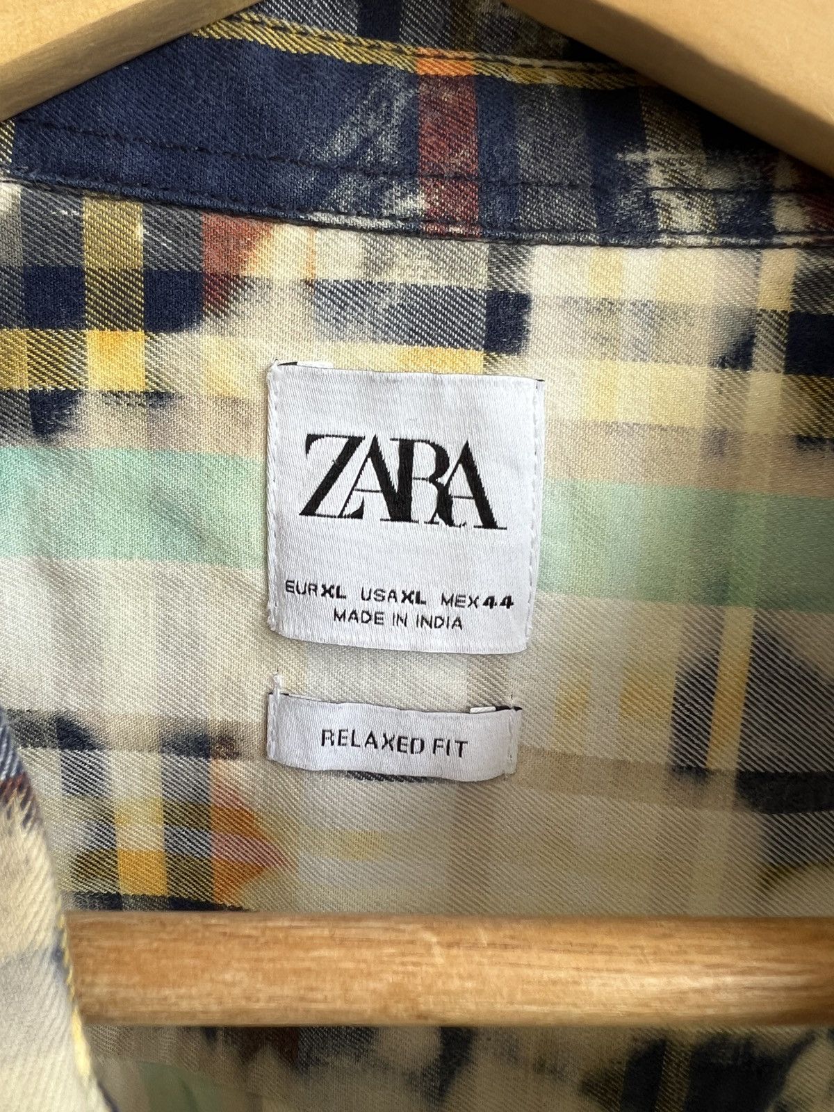 Zara Zara multicoloured checkered shirt with a bleach-dyed finish Size US L / EU 52-54 / 3 - 8 Thumbnail