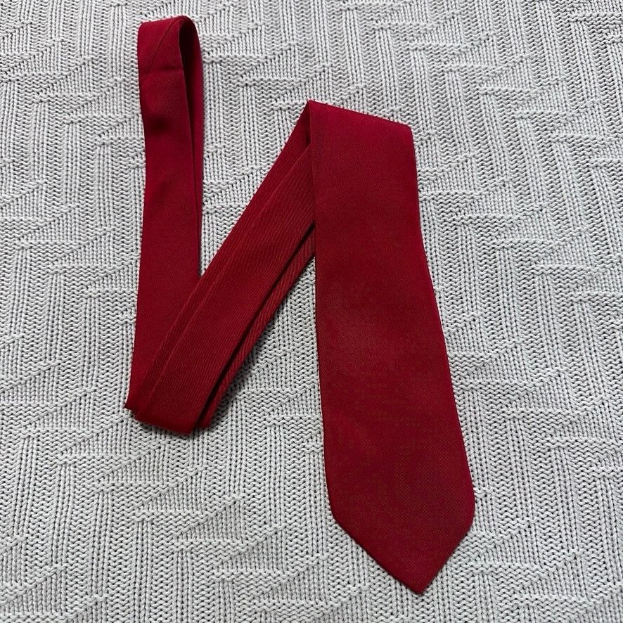 Vintage Vintage Christopher Hayes red mens tie Size ONE SIZE - 1 Thumbnail