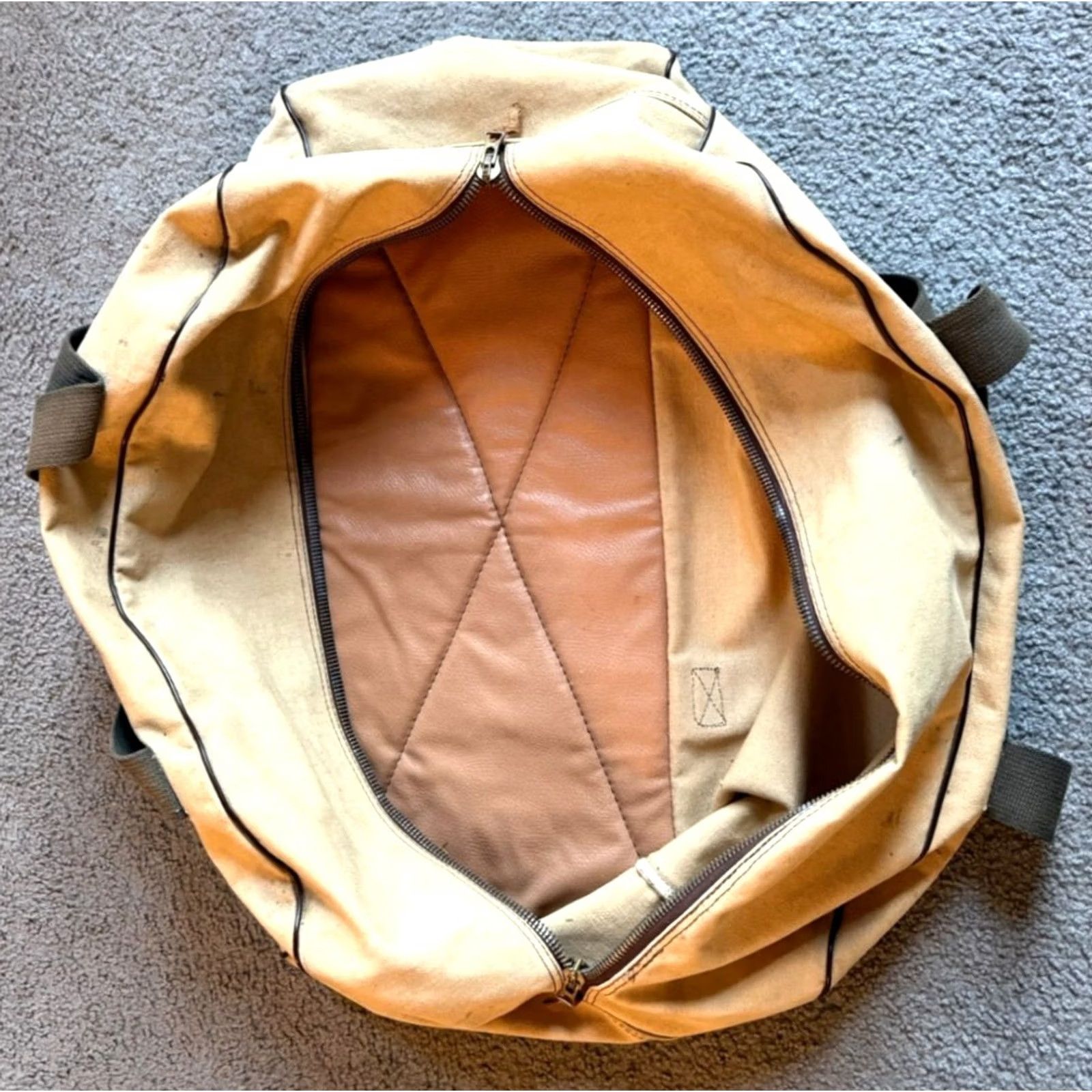 Vintage VINTAGE Boyt Canvas Duffle Bag - Tan - Large - Travel - 30x13x12 in - Unisex Adults - Double Handles - Zip - Top Handle - Canvas Size US L / EU 52-54 / 3 - 7 Thumbnail