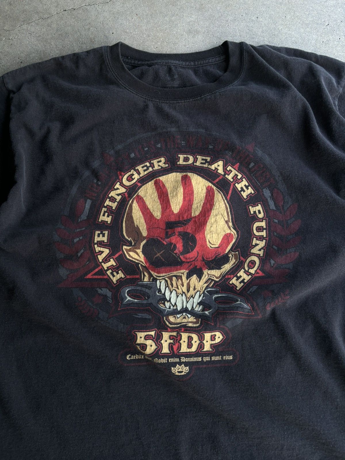 Band Tees Crazy Faded Five Finger Deathmatch Boxy Black Rock Shirt Size US L / EU 52-54 / 3 - 3 Thumbnail