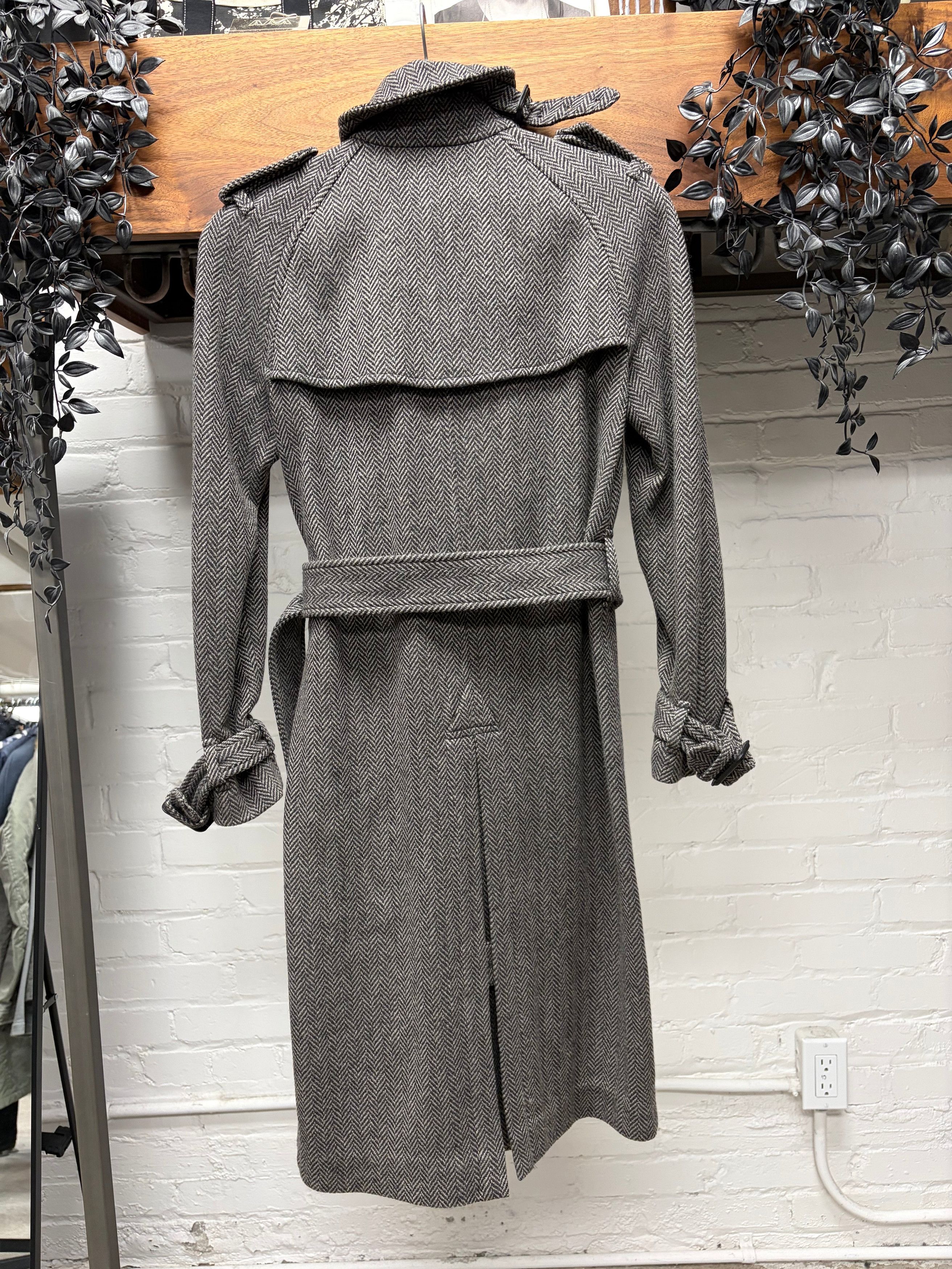 Gucci 2010s Gucci ‘Herringbone’ High Neck Closure Wool Trench Coat Size US S / EU 44-46 / 1 - 4 Thumbnail