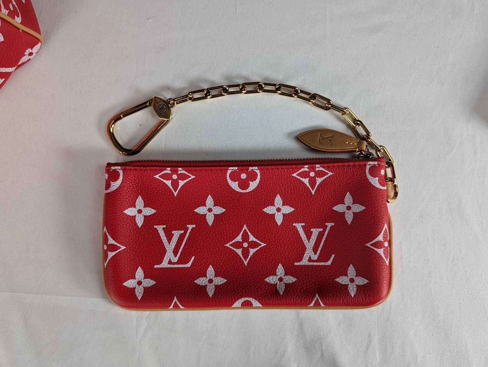 Louis Vuitton Louis Vuitton P9 Speedy Bandouliere 40 in Red Size ONE SIZE - 10 Thumbnail