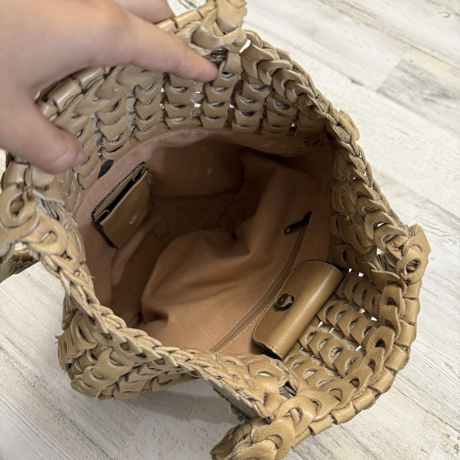 The Unbranded Brand Brazilian Leather Suede Woven Indie Boho Shoulder Bag Size ONE SIZE - 5 Thumbnail