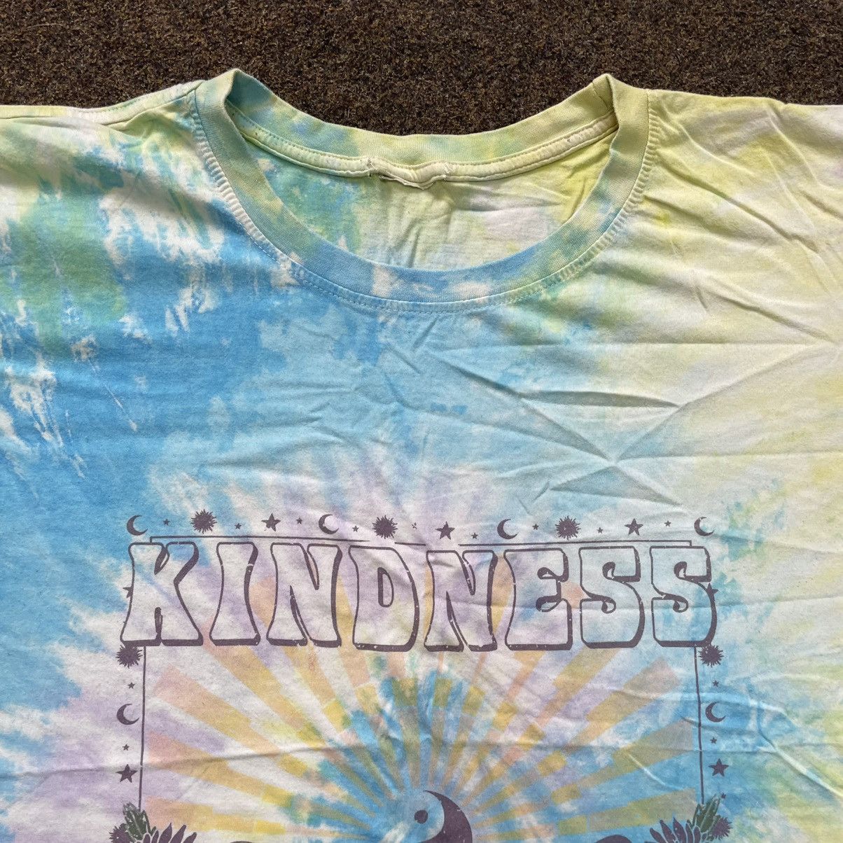 Vintage Vintage Y2K Sun Faded Butterfly Graphic Tee Kindness Rave XL Size US XL / EU 56 / 4 - 5 Thumbnail