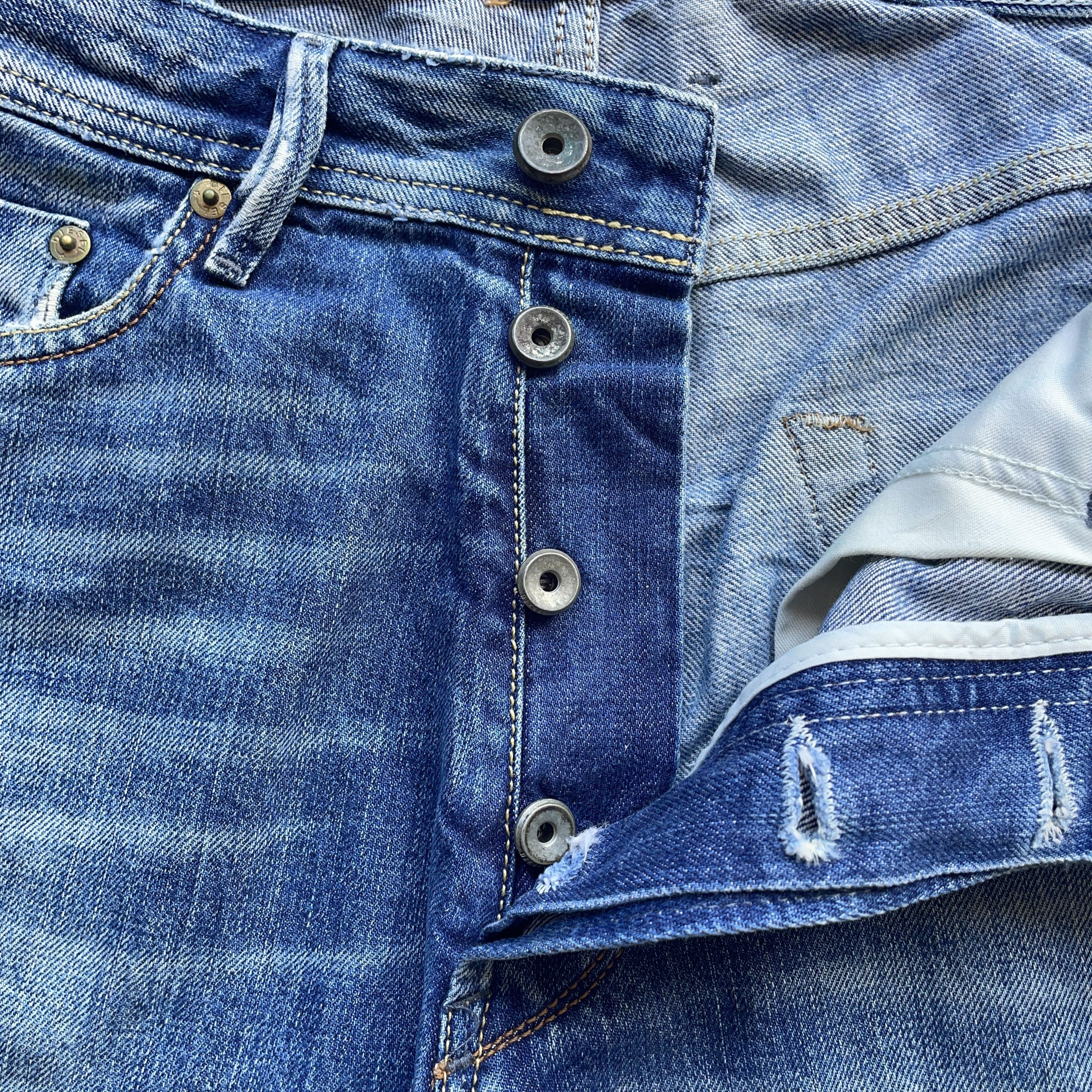 Diesel Vintage Diesel Industry Distressed Wash BootCut Jeans Pants Size US 32 / EU 48 - 7 Thumbnail