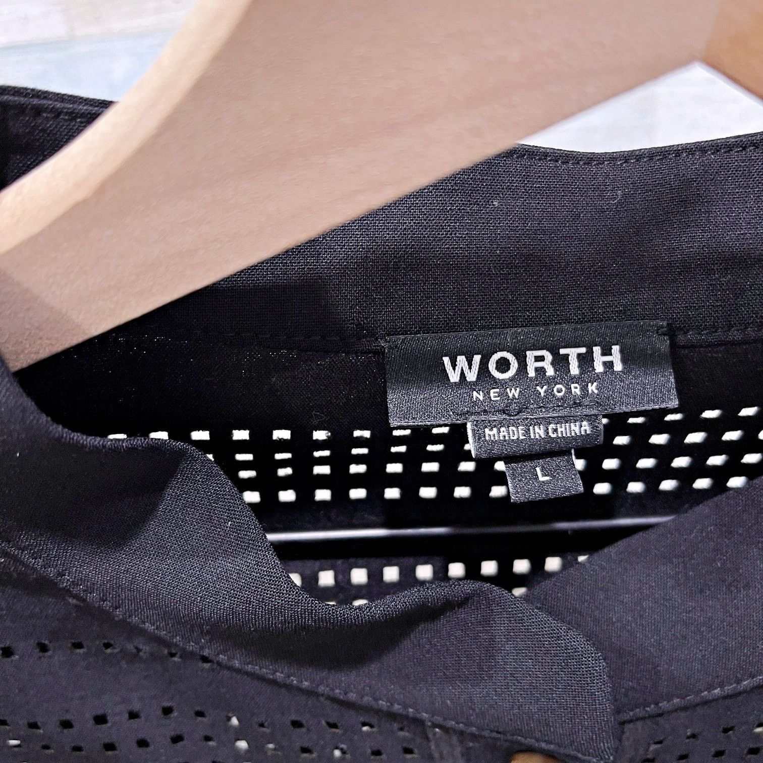 Other Worth NY Wool Laser Cut Out Button Down Shirt Black FLAW Size L / US 10 / IT 46 - 7 Thumbnail