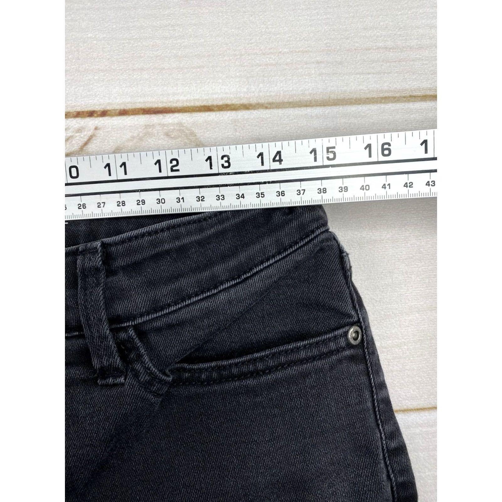 Vintage St. John's Bay Jeans Skinny Womens 12 Tall Black Mid Rise Stretch Denim 5-Pocket Logo 90s Y2K Vintage: No Size 34" / US 12 / IT 48 - 4 Thumbnail