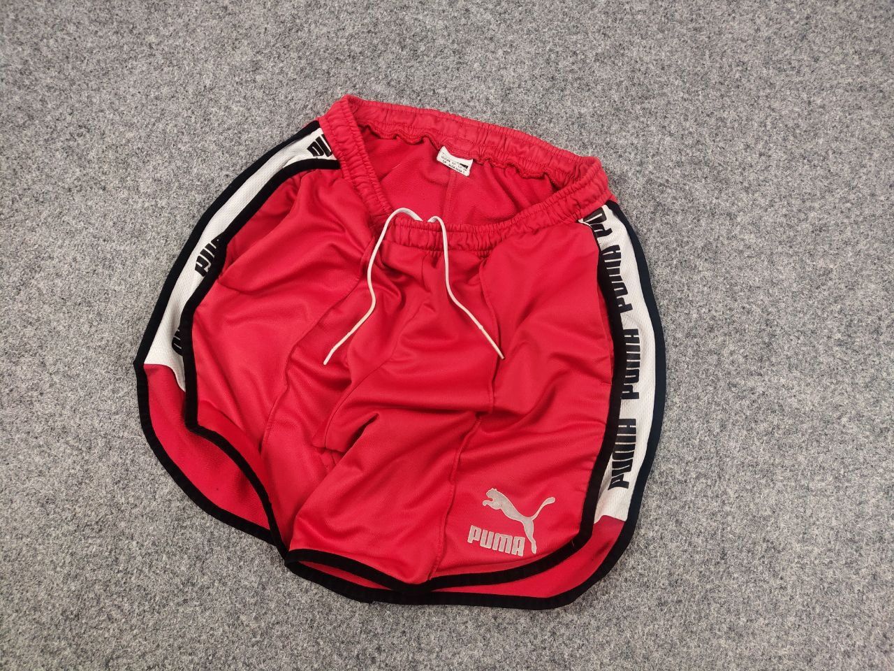 Puma Vintage Puma Red Casual Shorts retro running sport style Size US 32 / EU 48 - 4 Thumbnail