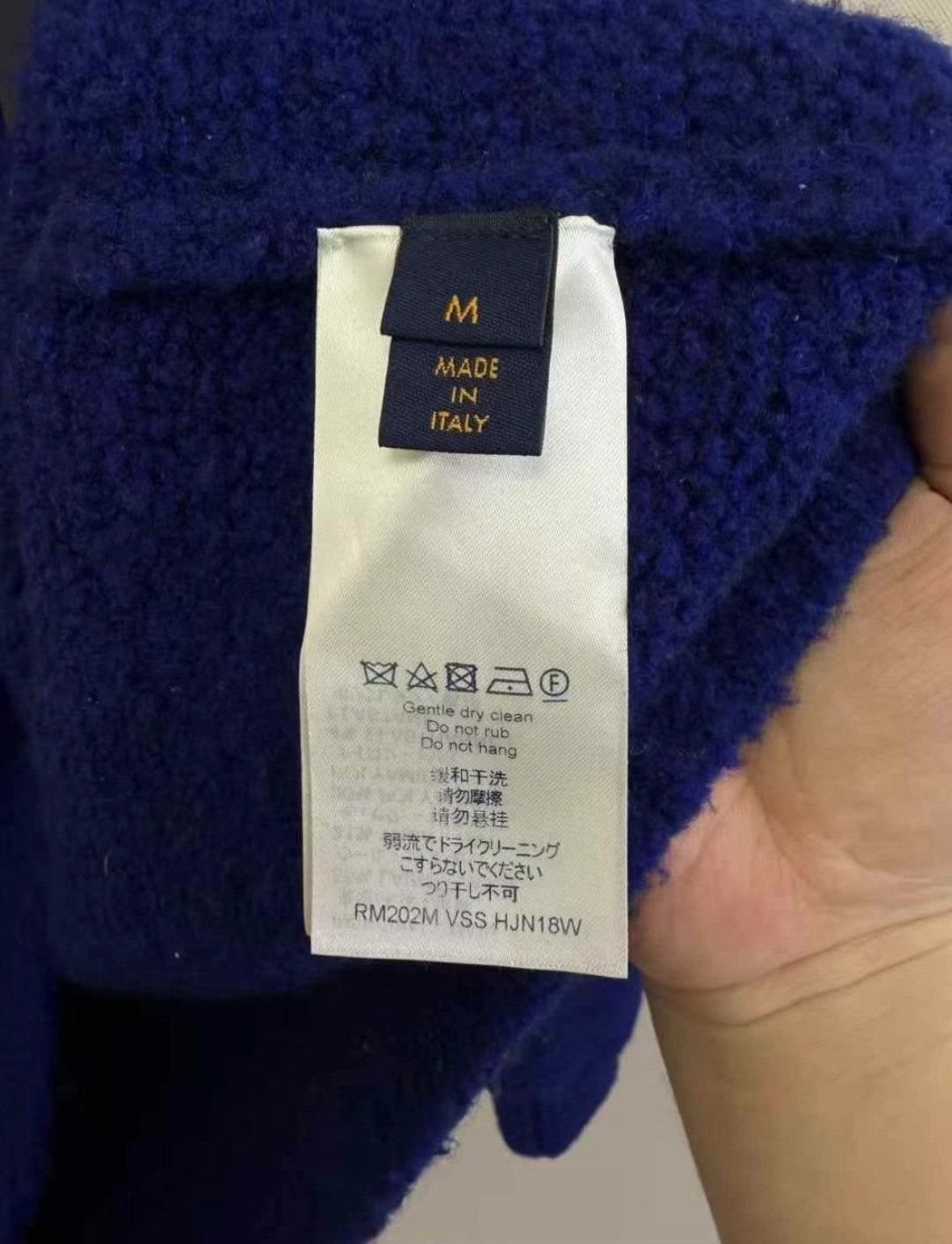 Louis Vuitton Louis Vuitton Navy blue knitted LOGO teddy sweater 2502-Nex Size US M / EU 48-50 / 2 - 4 Thumbnail
