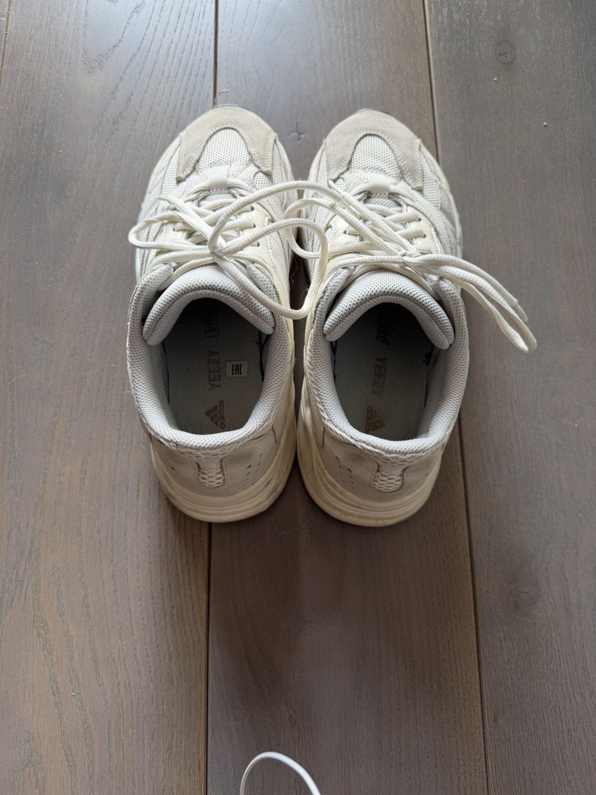Adidas × Kanye West Adidas Yezzys Size US 9 / EU 42 - 2 Thumbnail