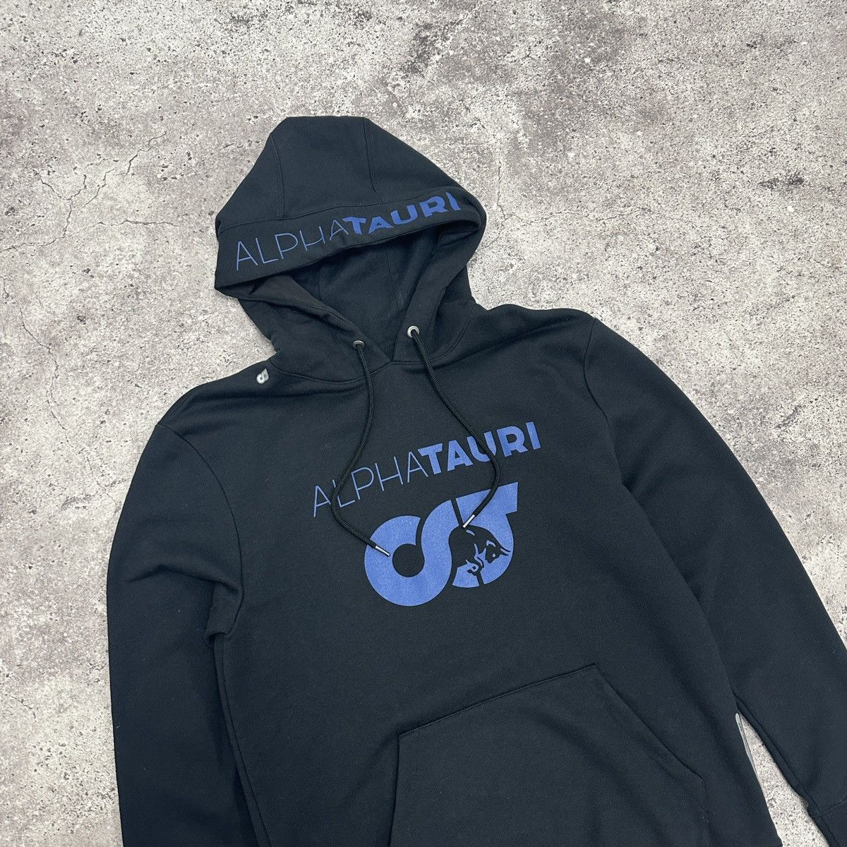 Red Bull Alpha Tauri Red bull Fits body and mind hoodie y2k og hype Size US L / EU 52-54 / 3 - 5 Thumbnail