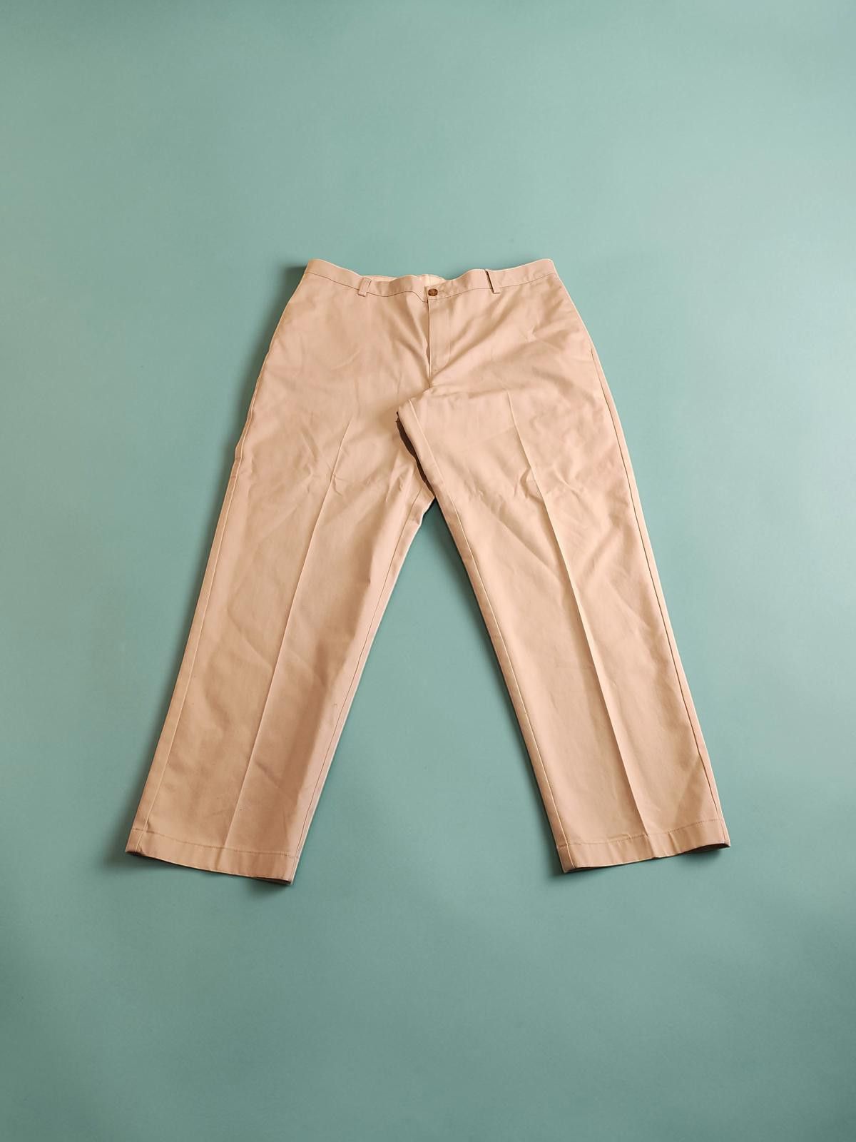 L.L. Bean L.L. Bean Signature Cream Chinos Classic Fit Size 37 Waist Size US 37 - 3 Thumbnail