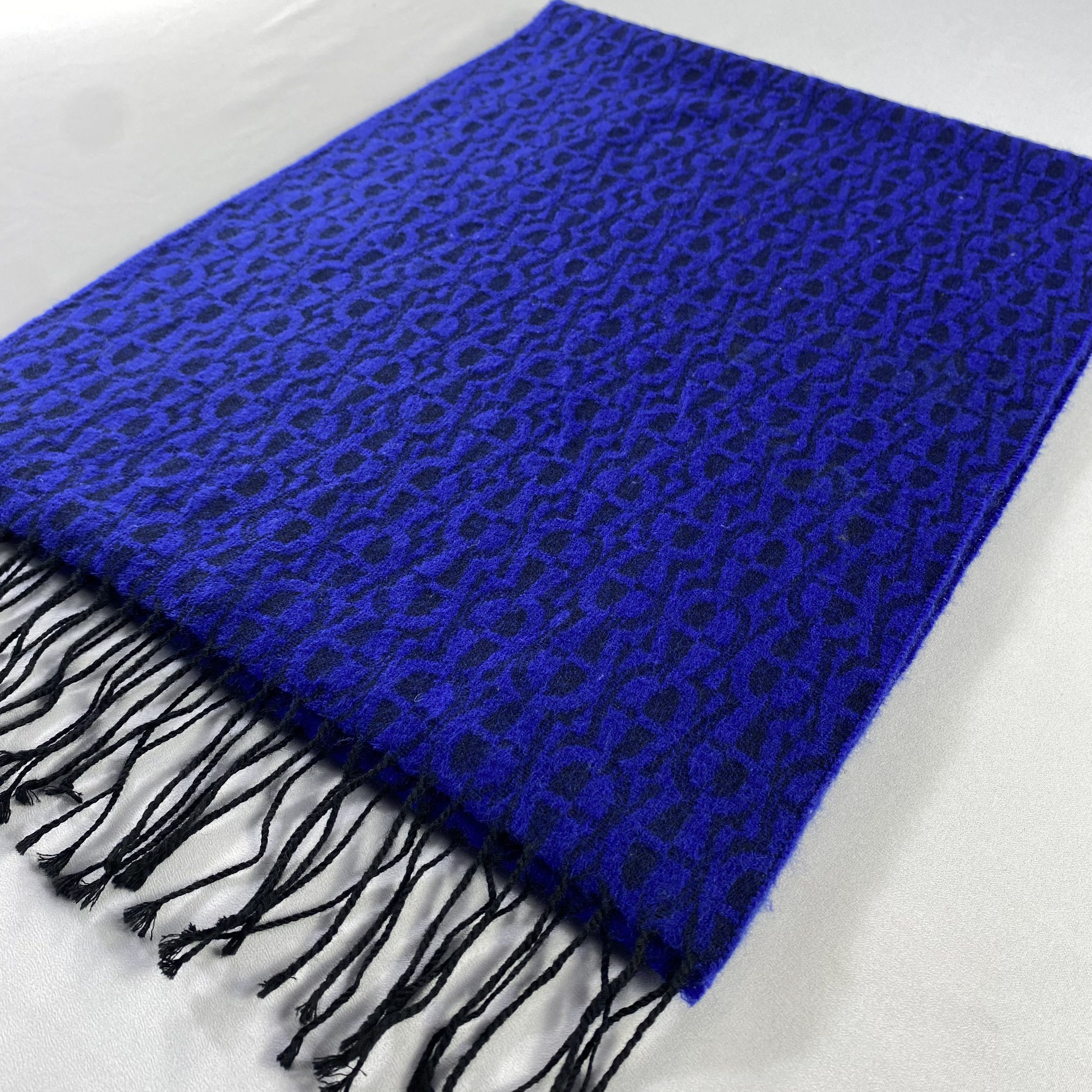 Aigner Aigner Scarf / Muffler / Neckwear Size ONE SIZE - 5 Thumbnail
