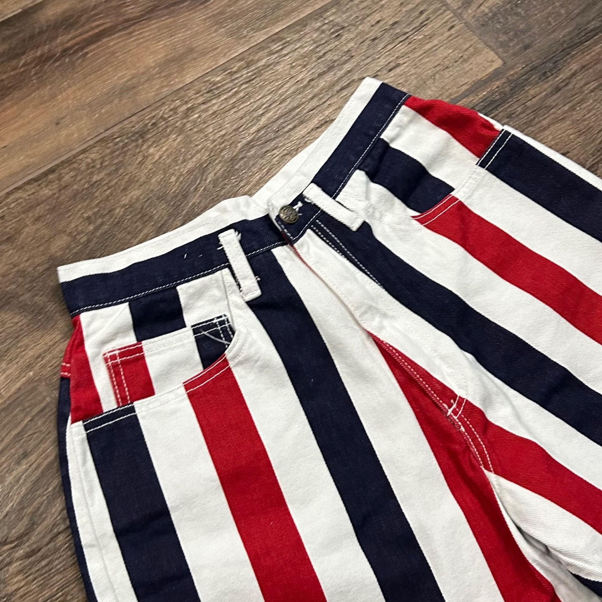 Vintage Vintage 80’s Patty stripe shorts Size 26" / US 2 / IT 38 - 3 Thumbnail