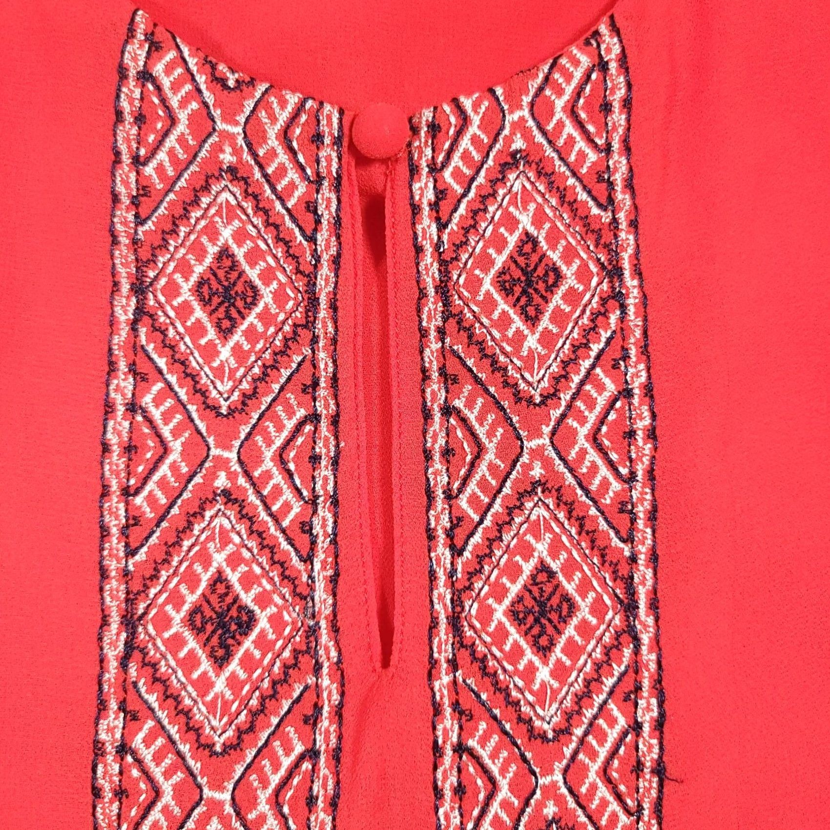 Vintage She Sky Tank Women's Medium Red Sleeveless Shirt Keyhole Neck Tiered Boho Aztec Size M / US 6-8 / IT 42-44 - 4 Thumbnail