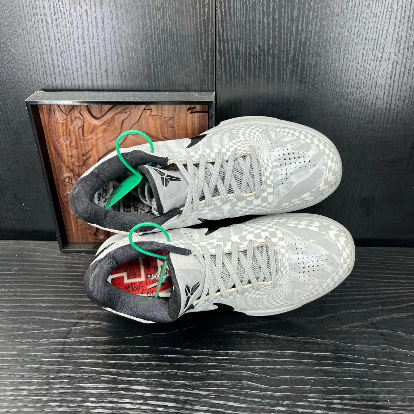 Nike ZK5 DeRozan Black/Gray Size 41 Size US 8 / EU 41 - 8 Thumbnail