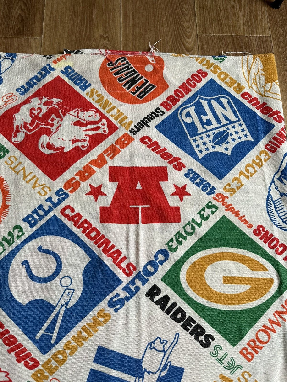 NFL × Vintage Vintage NFL teams chiefs cover/rug/picnic blanket 85x36 Size ONE SIZE - 3 Thumbnail