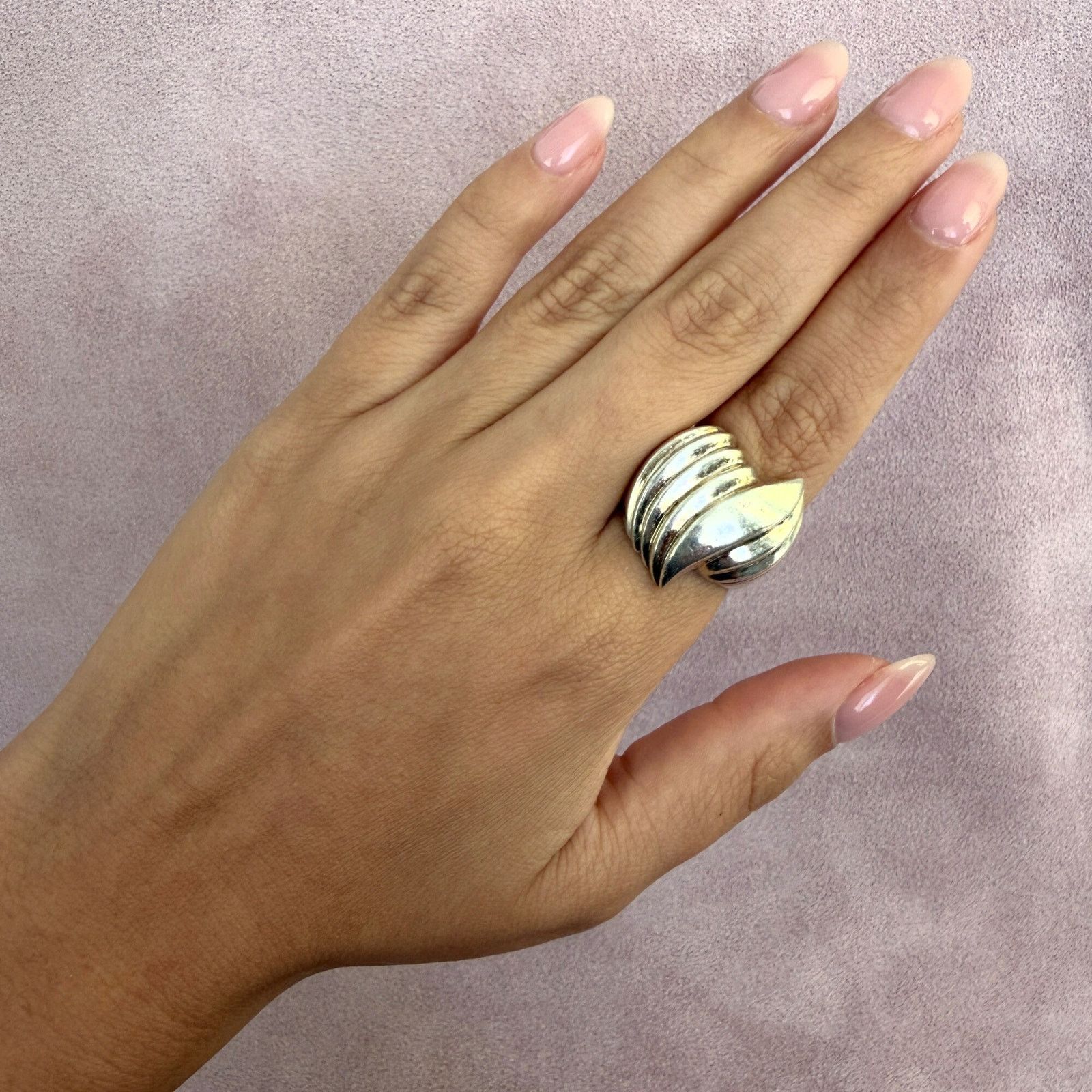 Sterling Silver sterling silver vintage chunky scalloped dome ring size 7.5 Size ONE SIZE - 2 Thumbnail