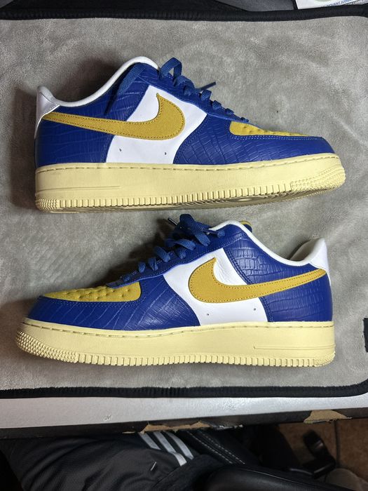undefeated 5 on it blue yellow croc
