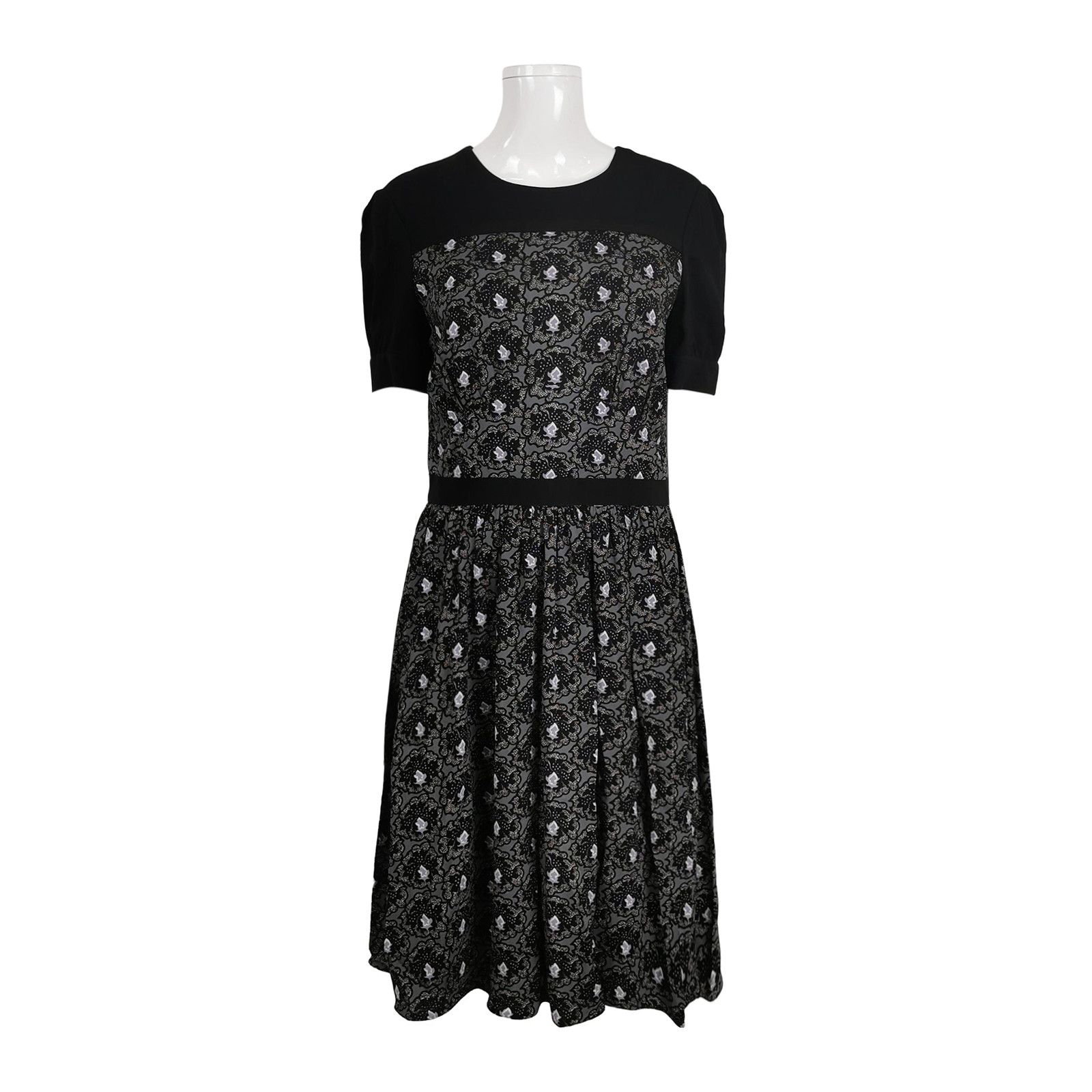 Prada Prada Floral Pattern Dress IT 42 Size M / US 6-8 / IT 42-44 - 1 Thumbnail