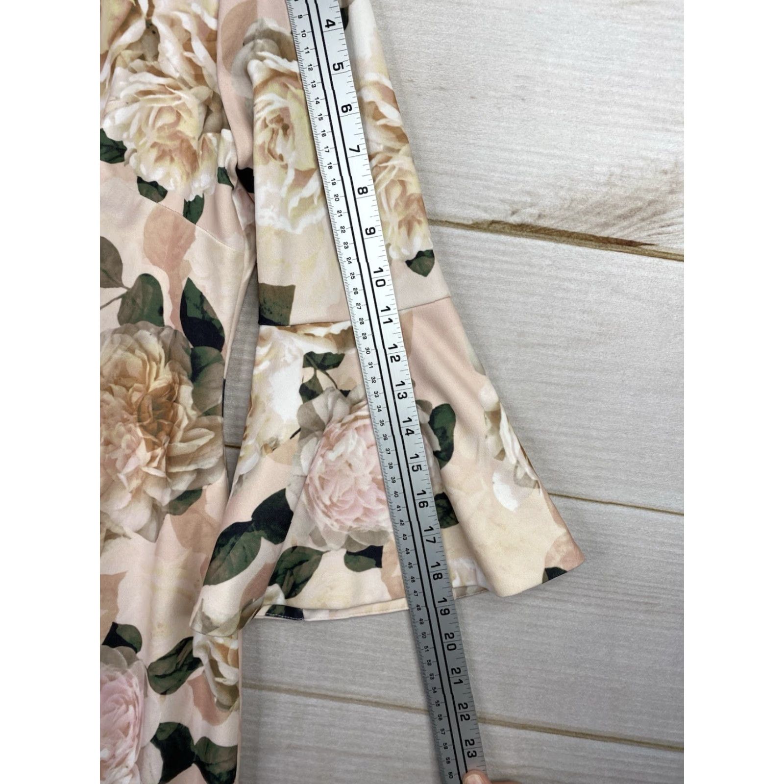Calvin Klein Calvin Klein Dress 6 Floral Pink Scuba Neoprene Stretch Bell Sleeve Sheath Dress Mid-Length Pink Floral Sleeves 3/4 Women Mens? Size M / US 6-8 / IT 42-44 - 5 Thumbnail
