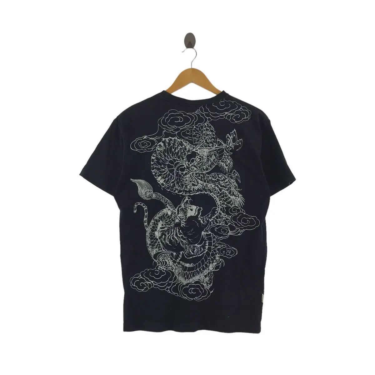 Avirex Vintage AVIREX USA DRAGON Tiger Fighting Military Tee Shirt Size US M / EU 48-50 / 2 - 1 Thumbnail