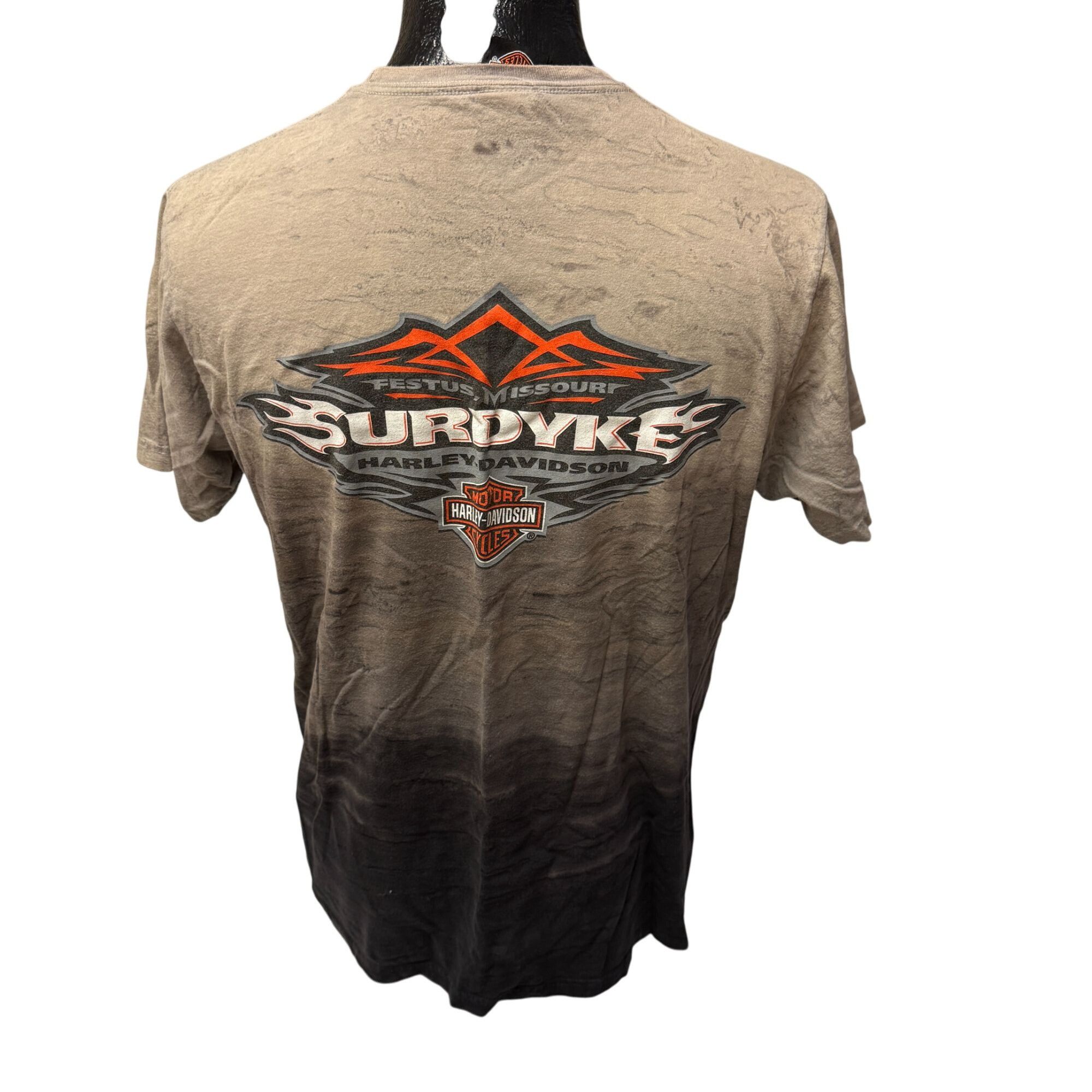 Harley Davidson H-D Surdyke MI CATTLE DRIVE WOLF In The MIST Biker T Shirt L Size US L / EU 52-54 / 3 - 2 Thumbnail