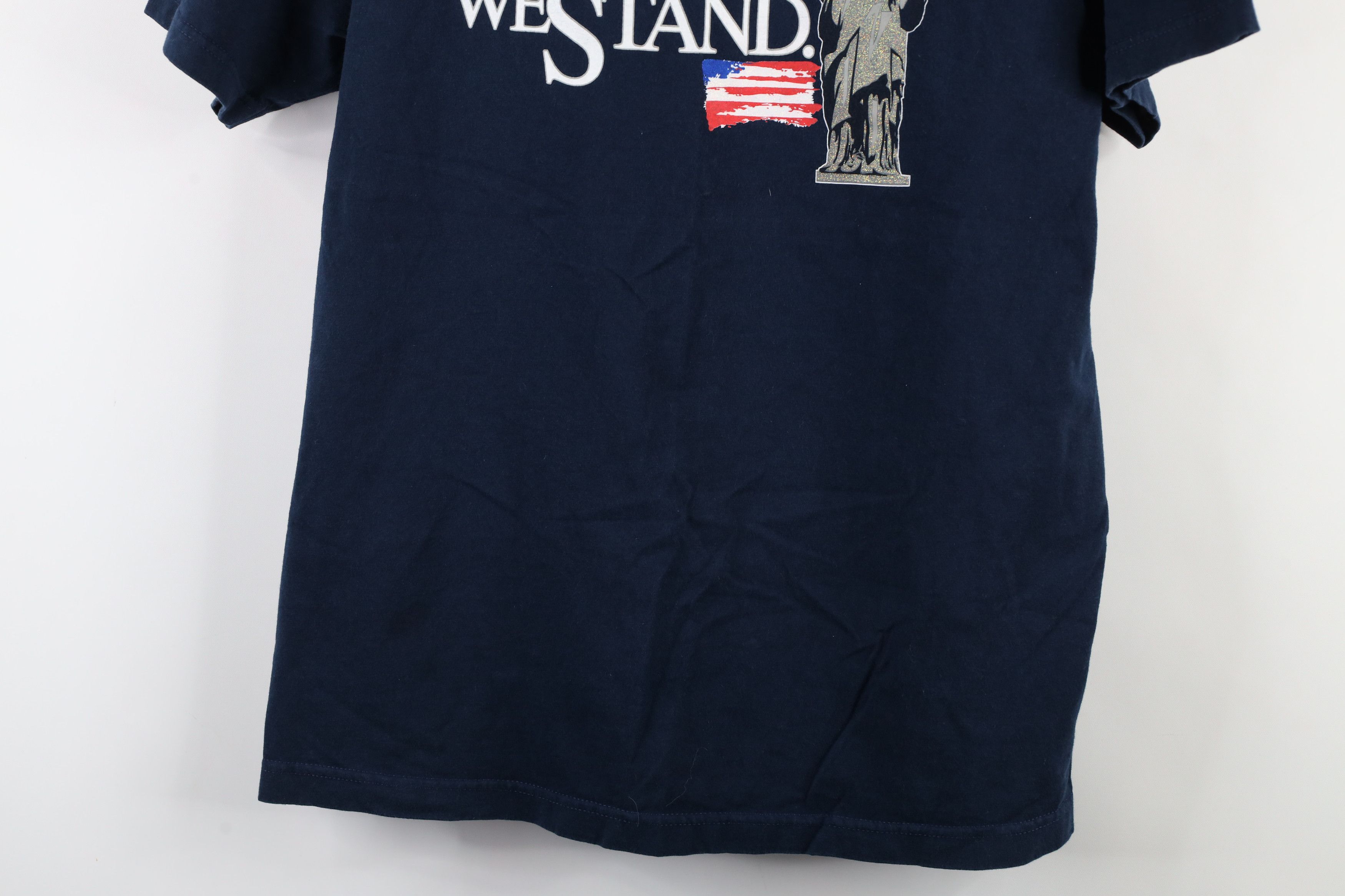Vintage Vintage 90s Streetwear Stand Statue of Liberty T-Shirt USA Size US L / EU 52-54 / 3 - 3 Thumbnail
