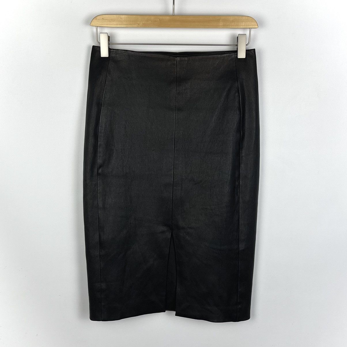 Diane von Furstenberg Ladies Diane Von Fustenberg Avant-Garde Leather Midi Skirt Size 30" / US 8 / IT 44 - 1 Thumbnail