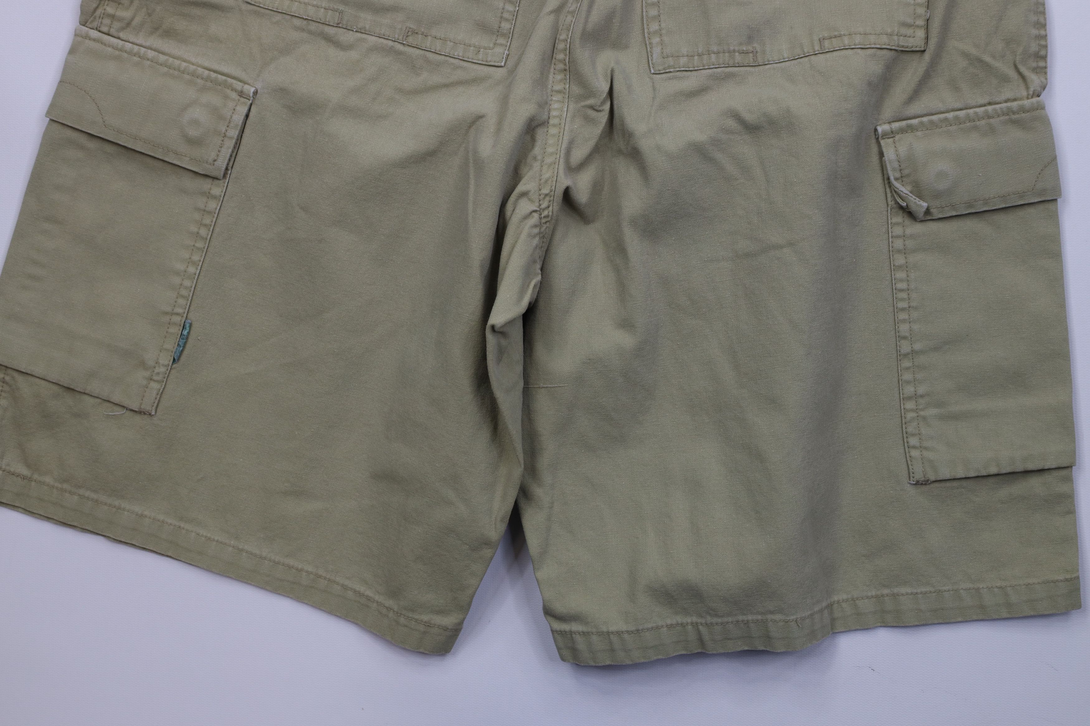 Vintage Vintage 90s Y2K DC Shoes Skateboard Cargo Shorts Beige Size US 32 / EU 48 - 12 Thumbnail