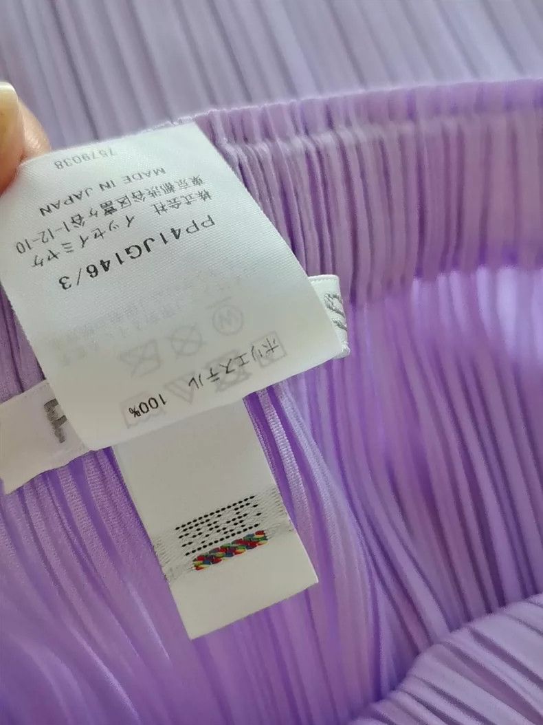 Issey Miyake Issey Miyake size:3 Purple pleated skirt Size 22" - 3 Thumbnail