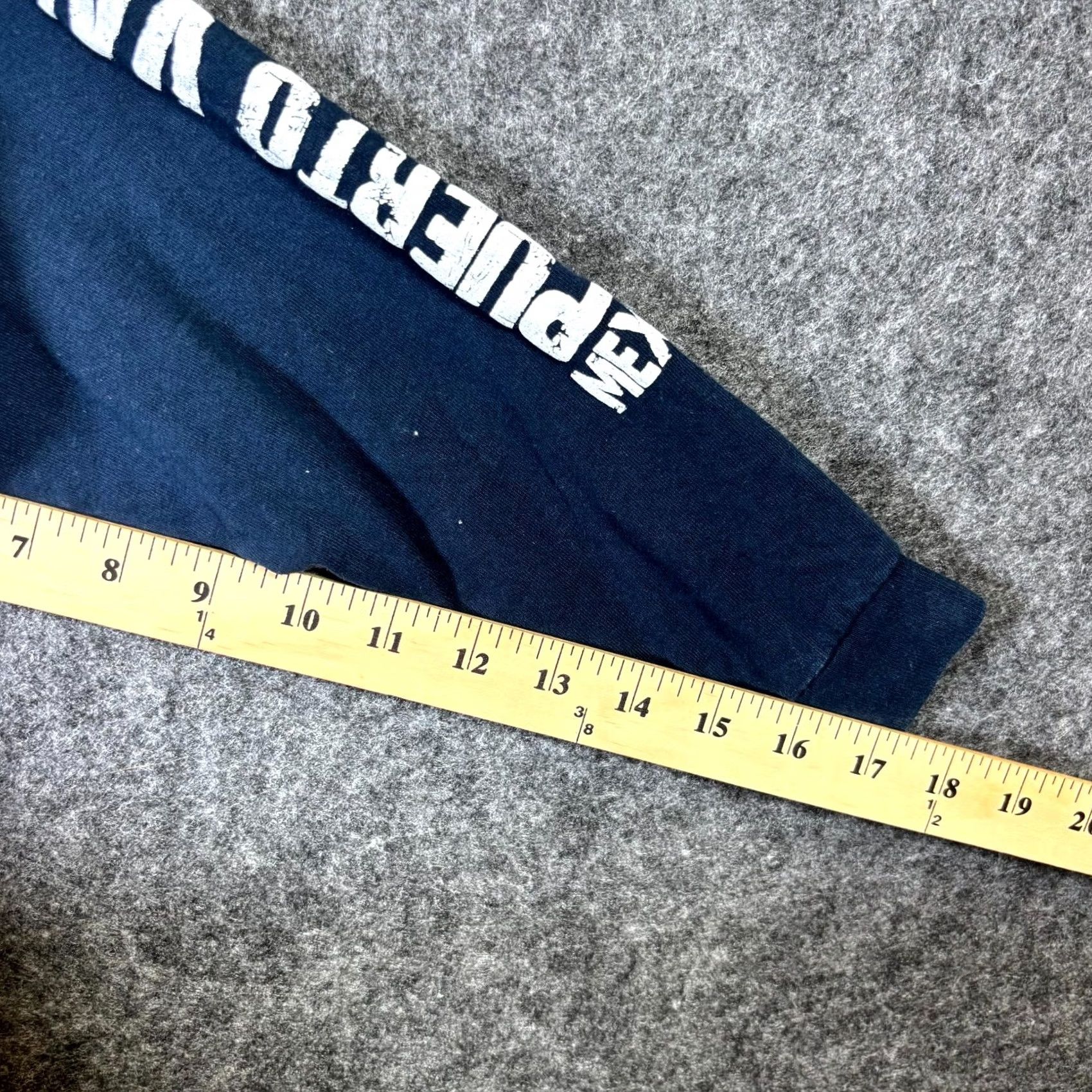 Vintage Yazbek Mens T-Shirt Blue Graphic Print Heavyweight Long Sleeve Crew Neck Medium, Logo Accent, Streetwear Size US M / EU 48-50 / 2 - 5 Thumbnail