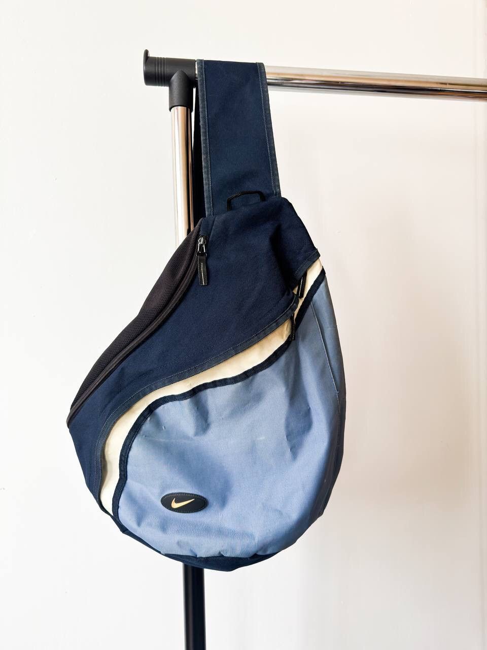 image of Nike Vintage Gorpcore Sling Bag / Crossbody Bag Y2K 90's in Blue, Men's