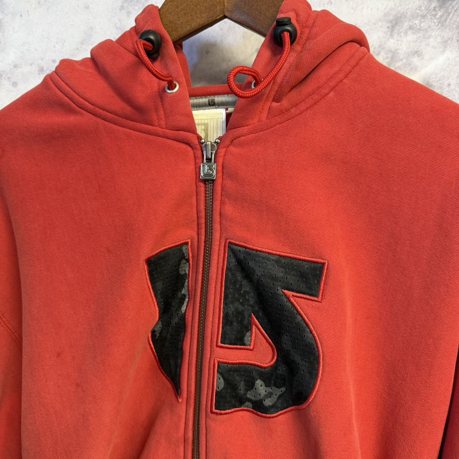 Burton Vintage Burton Hoodie Sweatshirt Mens Medium Red Full Zip Em Size US M / EU 48-50 / 2 - 3 Thumbnail