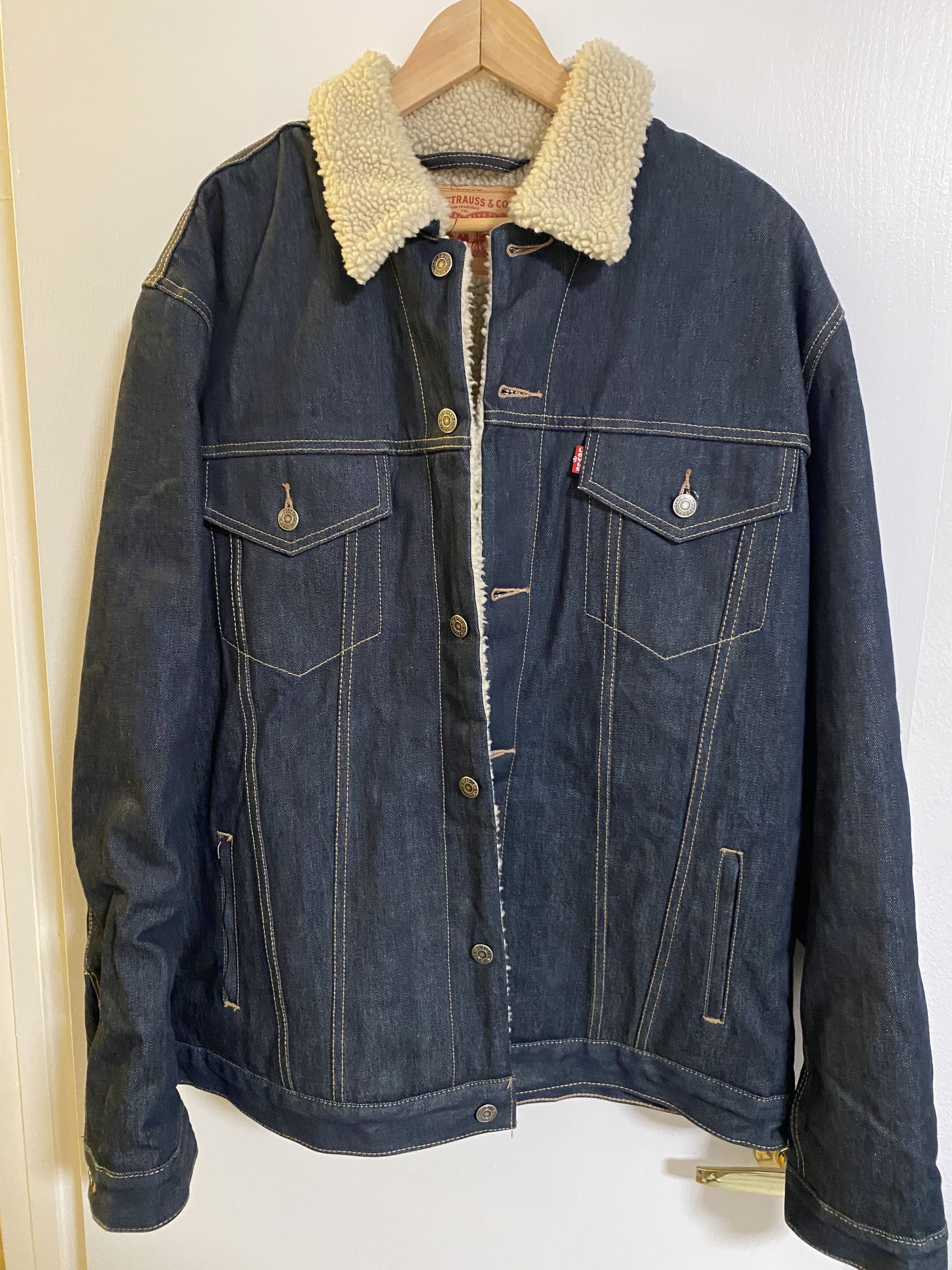 Levi's Levis Sherpa jacket dark wash denim Excel condition Size XXL Size US XXL / EU 58 / 5 - 1 Thumbnail