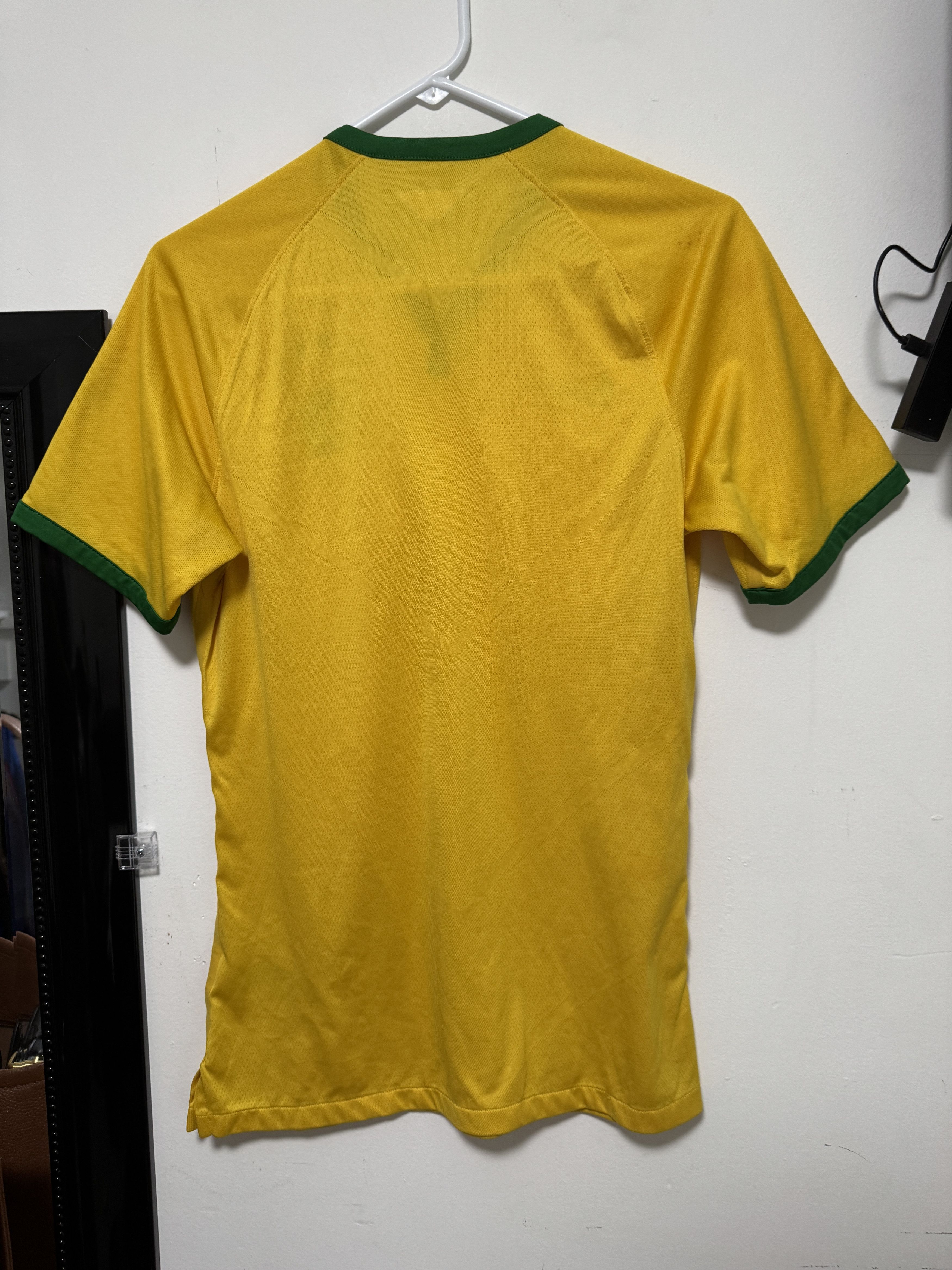 Nike Nike Brazil Jersey Mens 2014 World Cup Kit Football Soccer Size US S / EU 44-46 / 1 - 4 Thumbnail