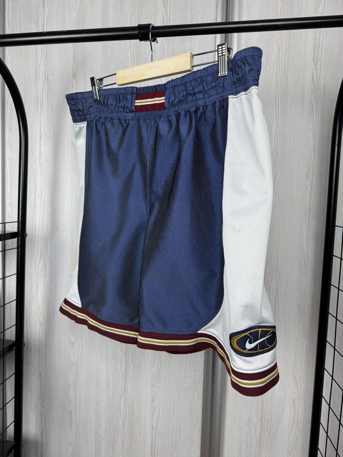 Nike Nike Mens Basketball Shorts 2000s Y2K Swoosh Athletic sz XL Size US 38 / EU 54 - 3 Thumbnail
