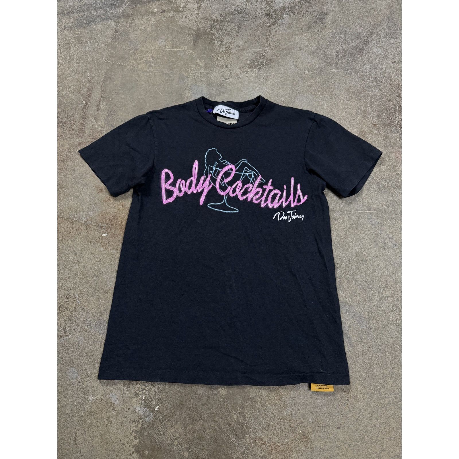 Gallery Dept. Gallery Dept Doc Johnson Tee Black Pink Used XS Size US XS / EU 42 / 0 - 1 Thumbnail
