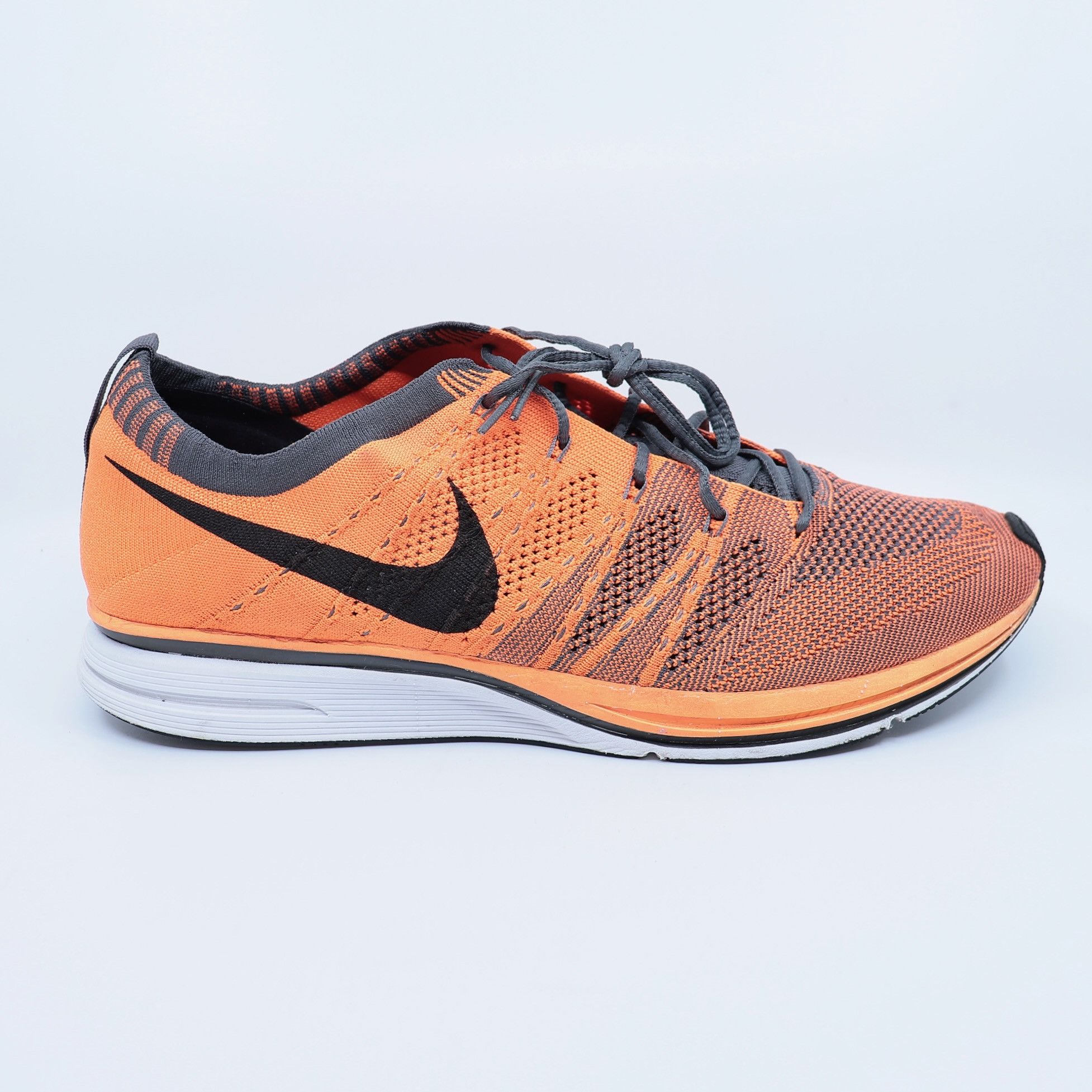 Nike Nike Flyknit Trainer+ Total Orange (532984-880) Size 11.5 Size US 11.5 / EU 44-45 - 2 Thumbnail