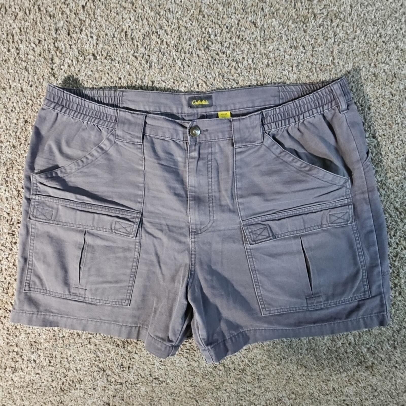 Cabelas Cabelas 42/42 Gray Cargo Flex Waist Shorts Size US 42 / EU 58 - 1 Thumbnail