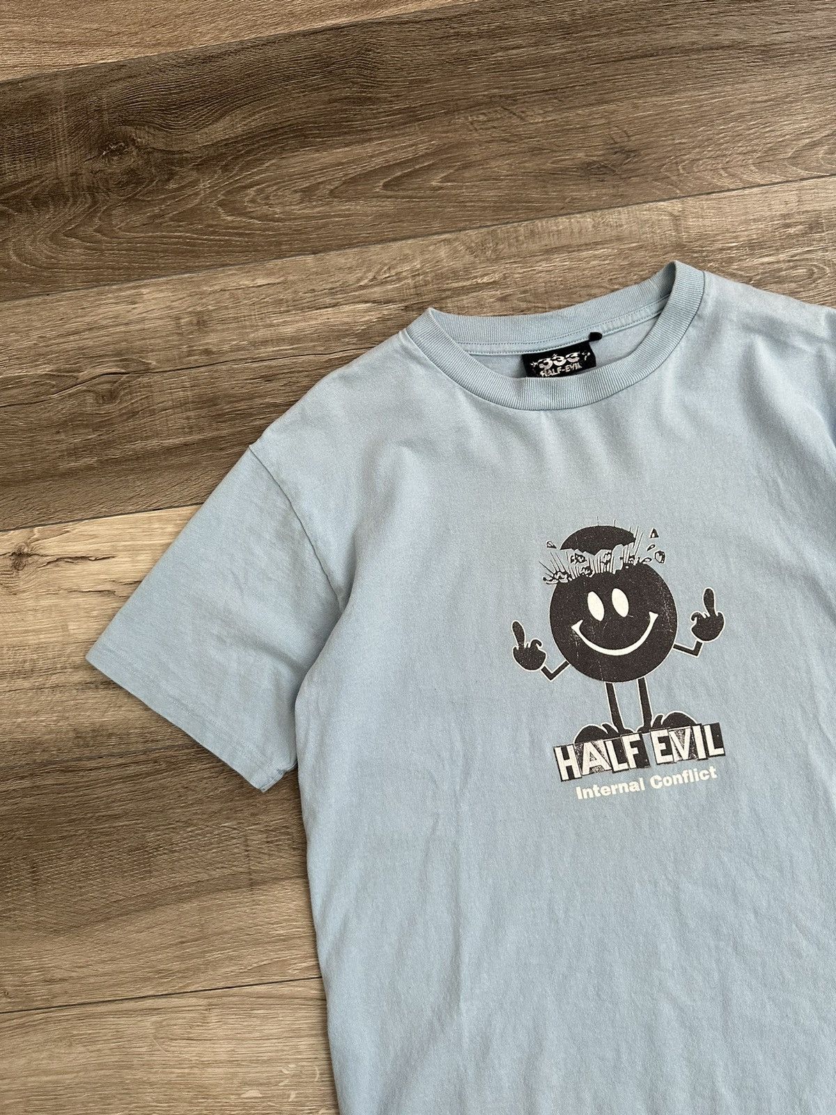 Half Evil Half Evil Power Blue Smiley Internal Conflict Tee Medium Size US M / EU 48-50 / 2 - 2 Thumbnail