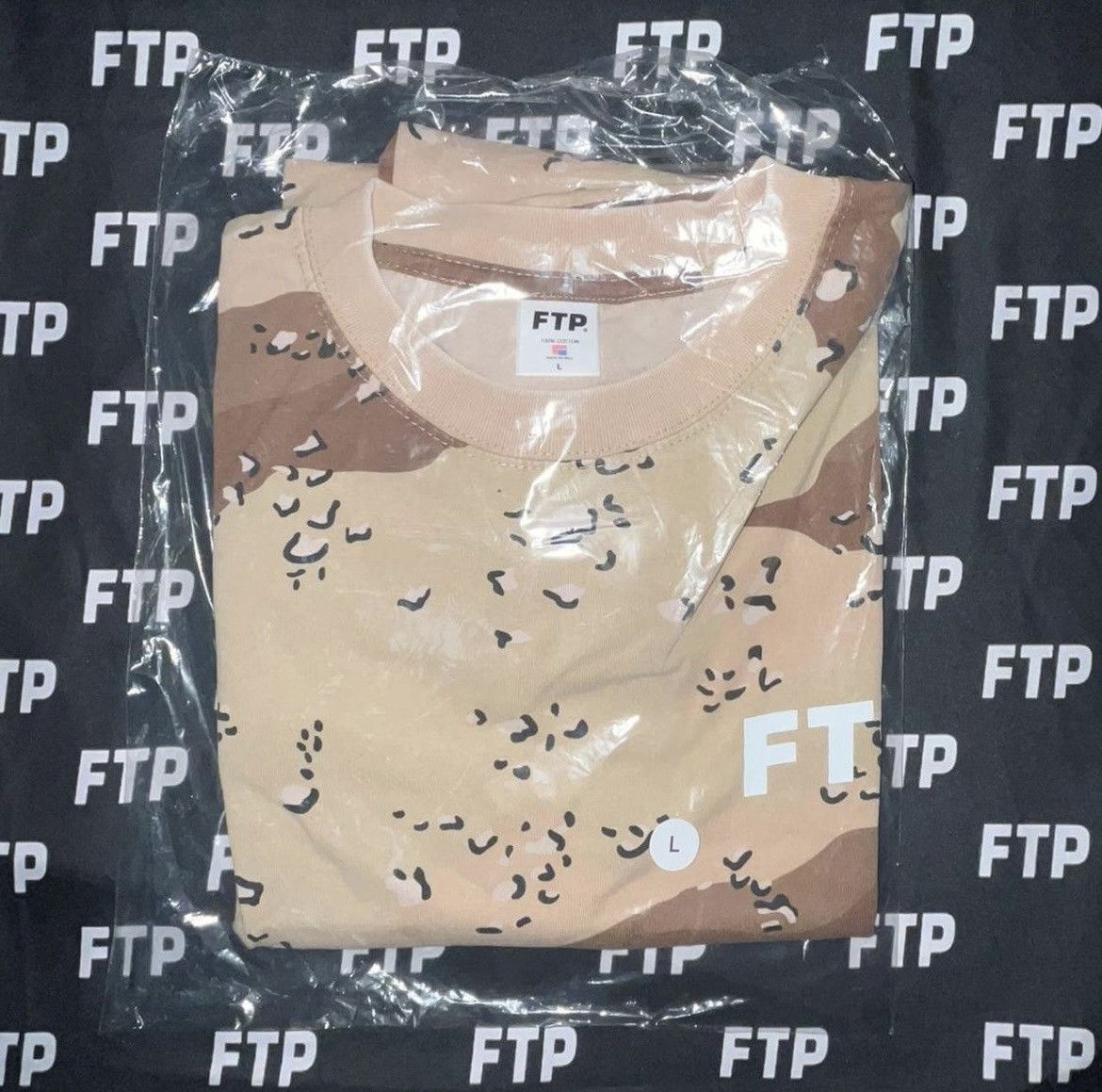 Fuck The Population DESERT CAMO LOGO TEE Size US L / EU 52-54 / 3 - 3 Thumbnail