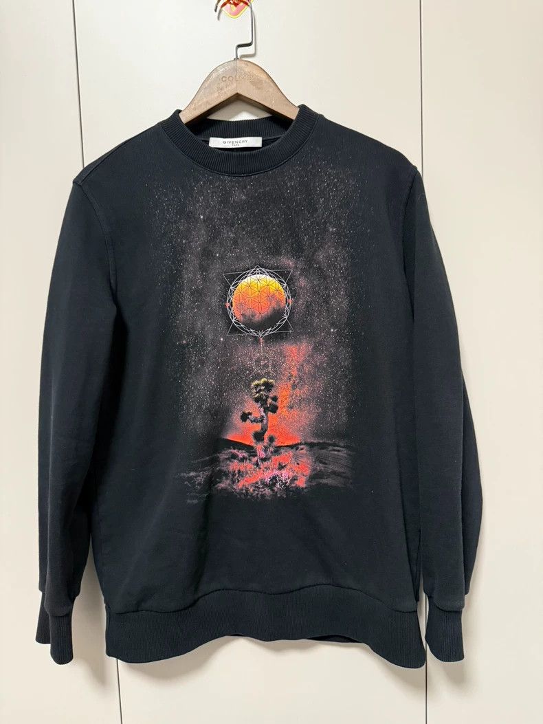 Other Givenchy Classic hoodie, size S Size US S / EU 44-46 / 1 - 2 Thumbnail
